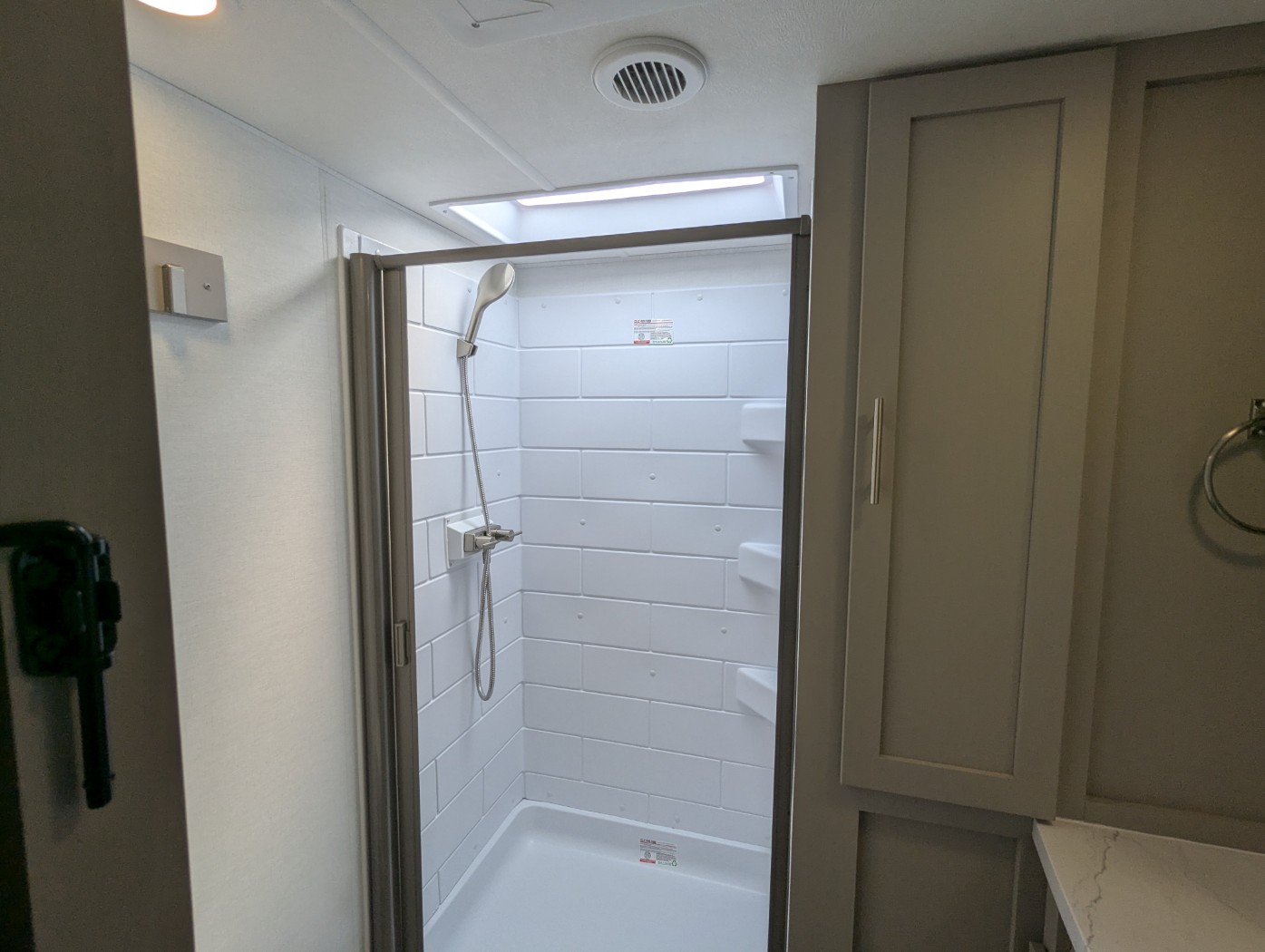 2026 Alliance RV Avenue 23ML - Image 12