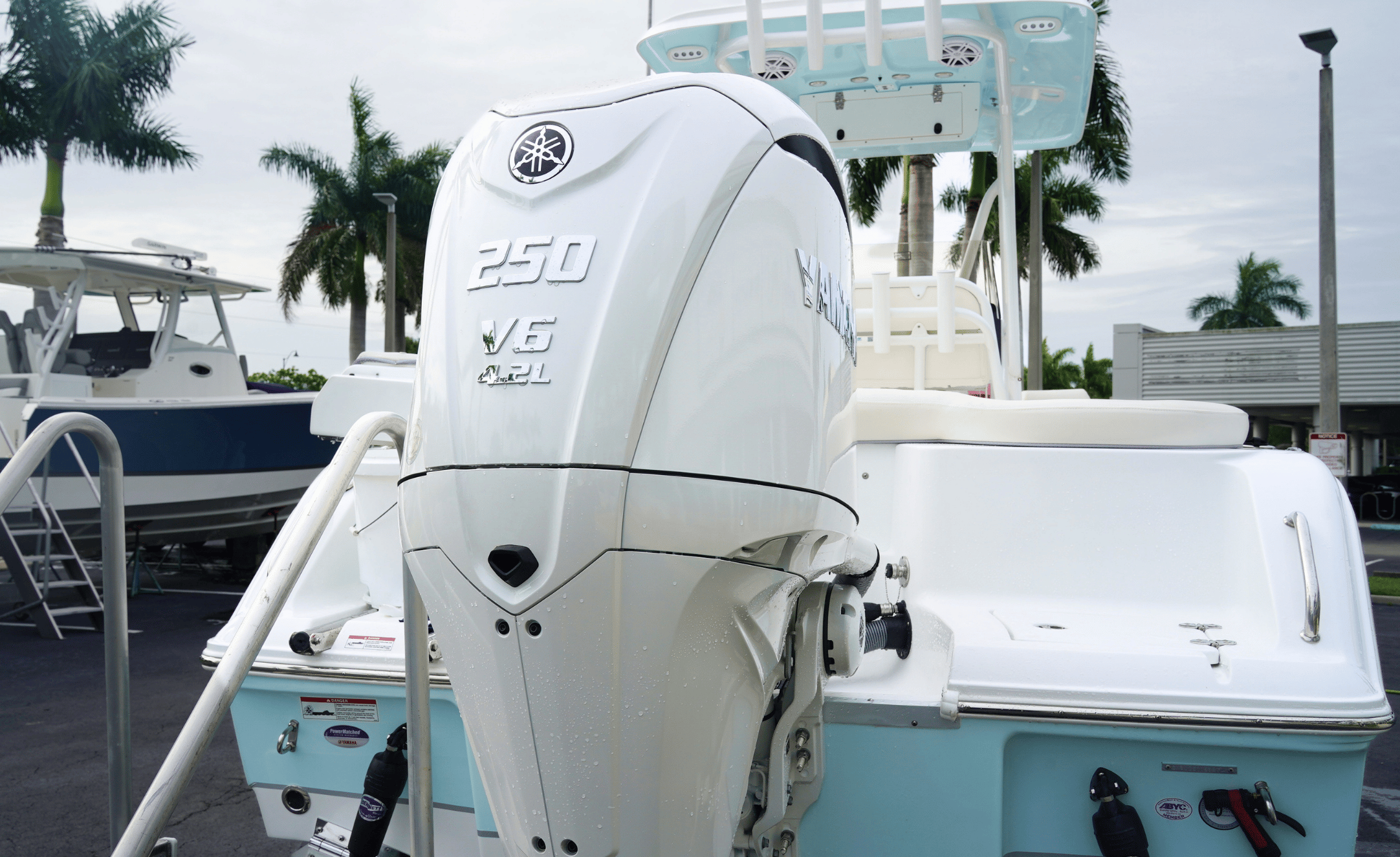 2027 SEA HUNT ULTRA 229 - Image 7