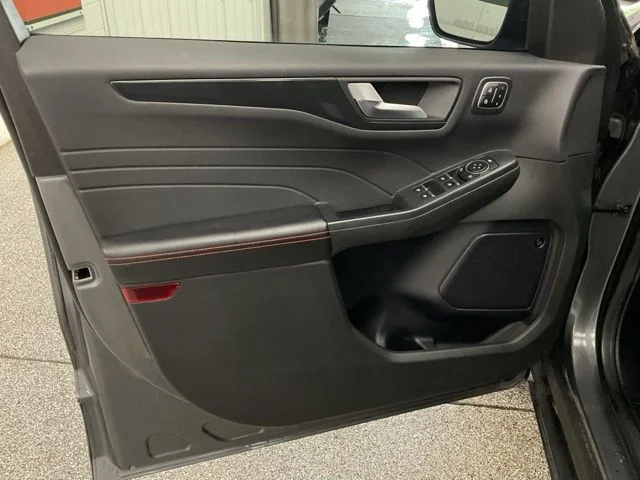 2023 Ford Escape Utility 4D ST-Line Select AWD - Image 11
