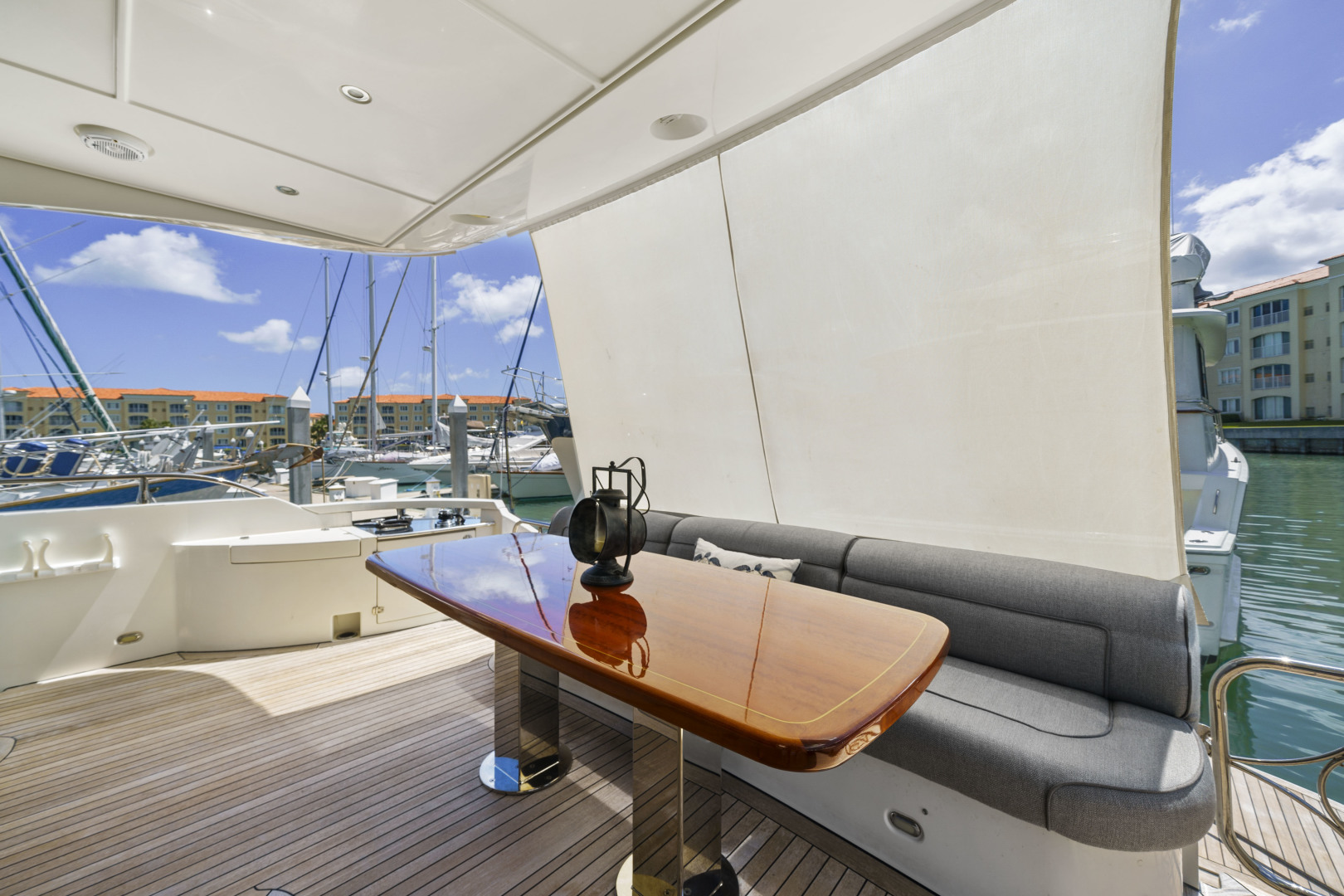 2006 Marquis 65 Pilothouse - Image 19