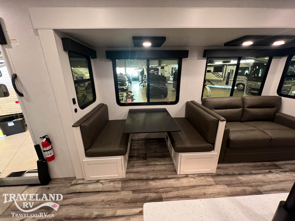 2027 Highland Ridge Roamer Light Duty 31TBTS - Image 8