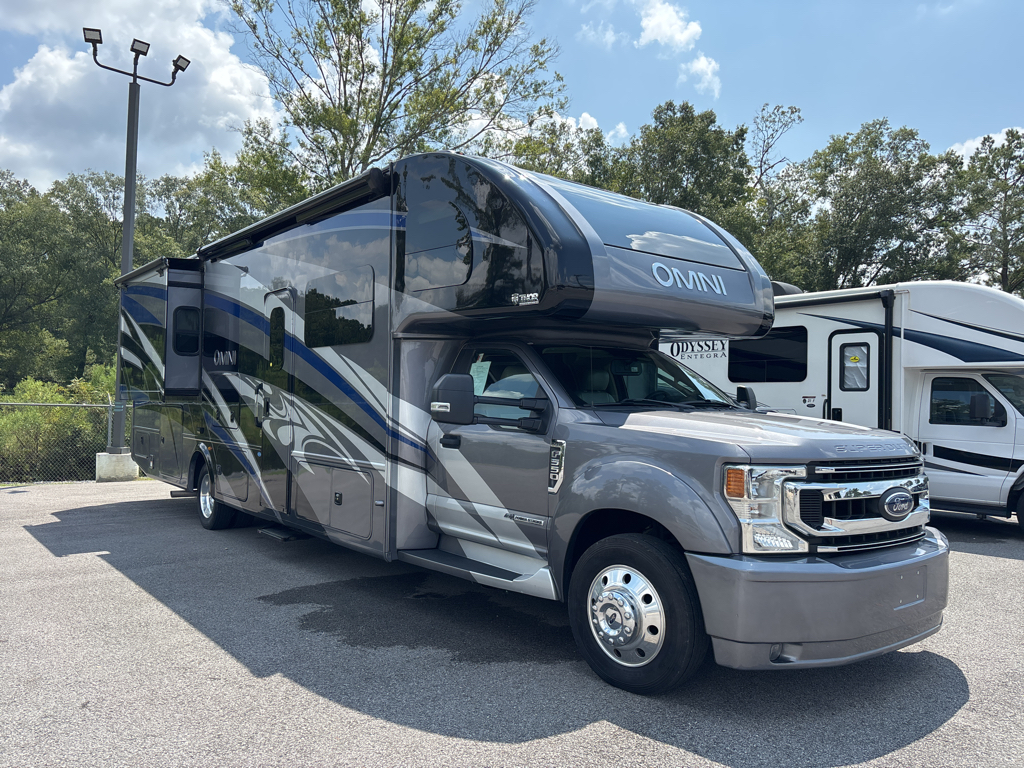 2021 Thor Motor Coach OMNI BH35 - Image 1