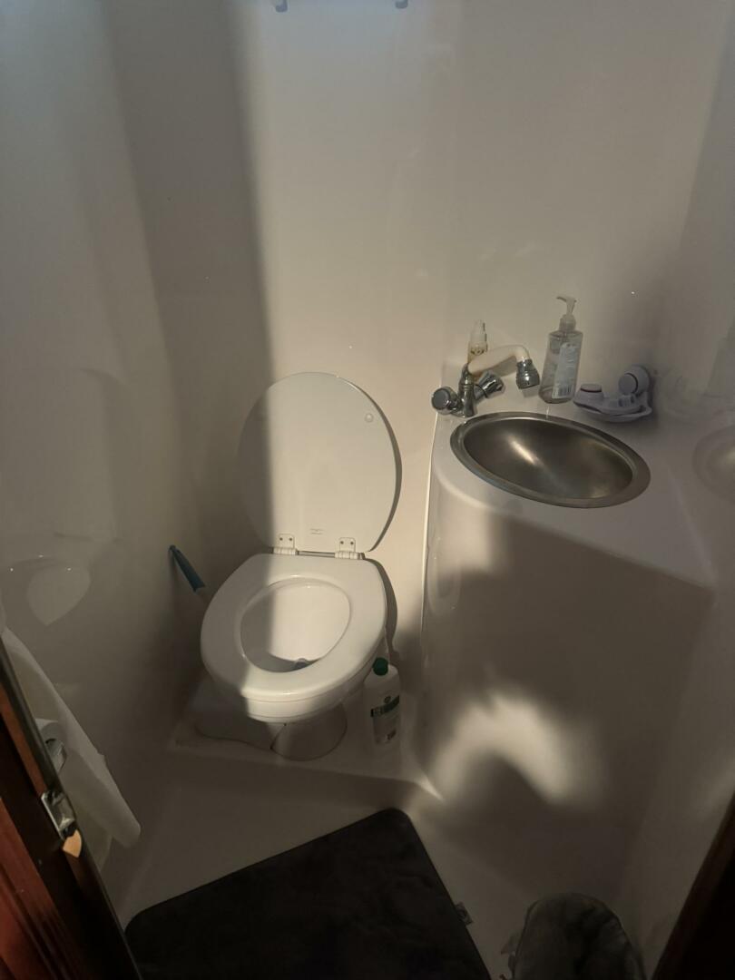 2006 Gibson 5500 Series - Image 25