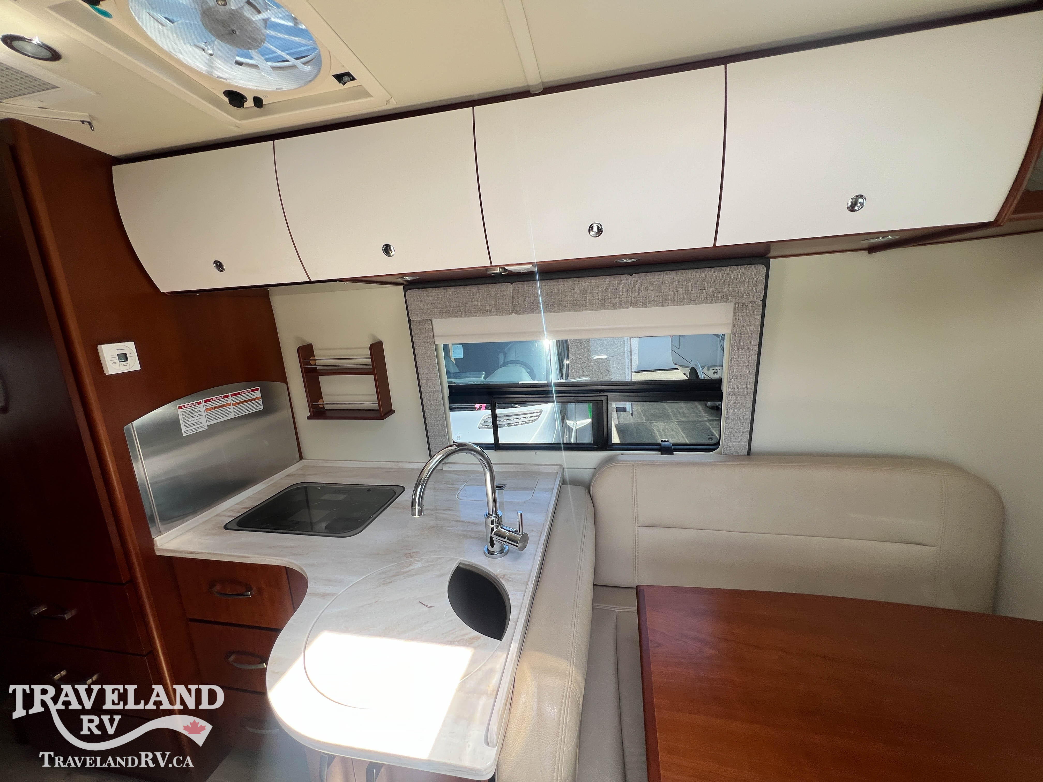2015 Leisure Travel SERENITY S24CB - Image 18