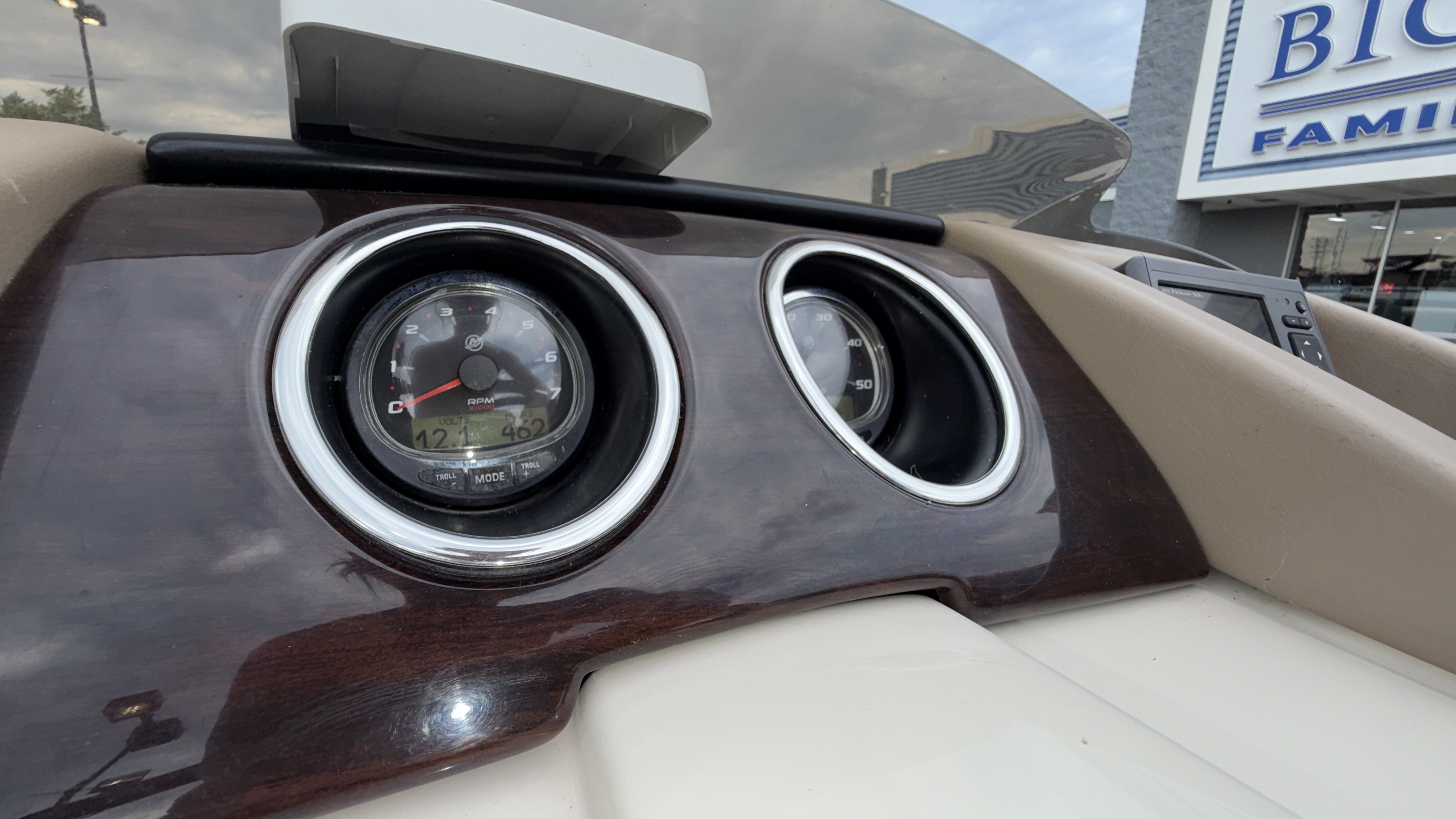 2015 Bennington 2550 RSR - Image 36