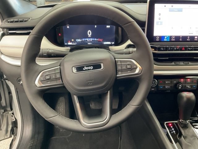 2025 Jeep Compass Limited 4x4 - Image 18