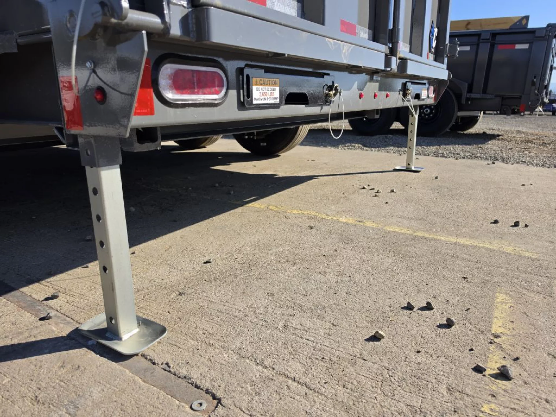 2027 DIAMOND C TRAILERS DIAMOND C LPT 207 HEAVY DUTY 14X82 32 SIDES PACESETTER - Image 5