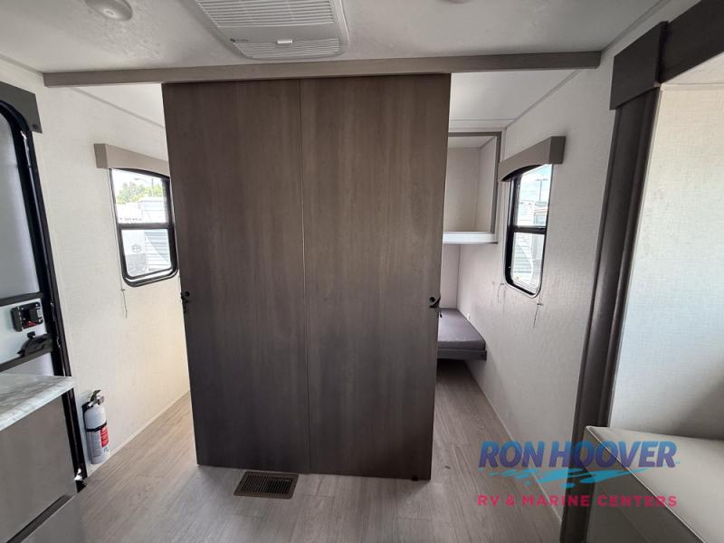 2025 COACHMEN 282DORM - Image 46