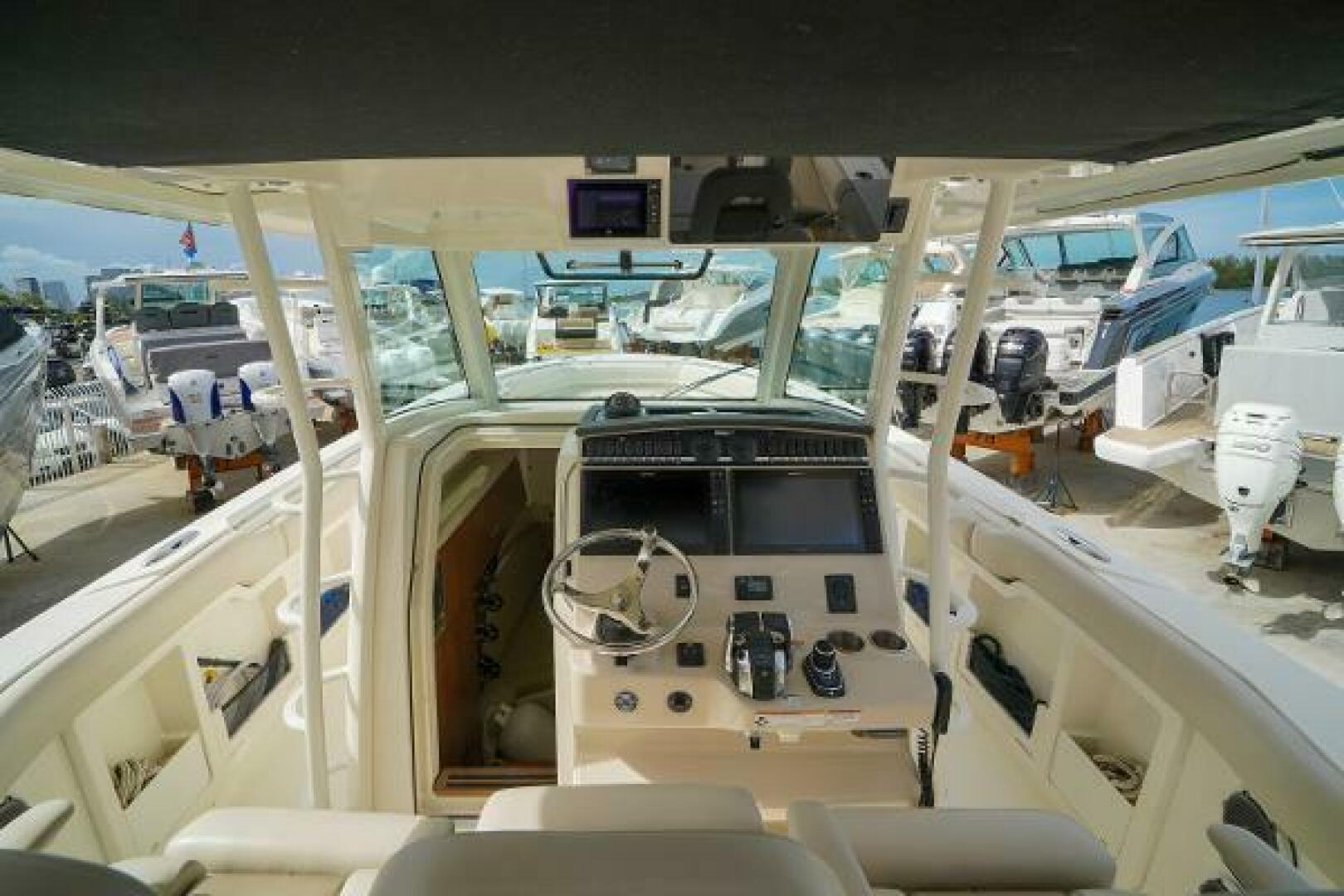 2018 Boston Whaler 380 Outrage - Image 16
