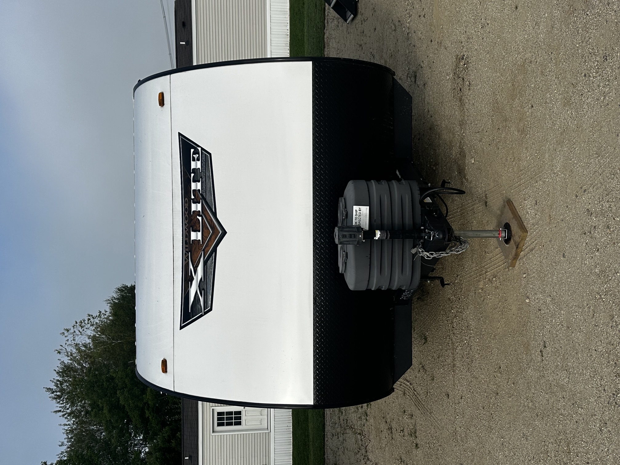 2024 Forest River Wildwood X-Lite 261BHXL - Image 3