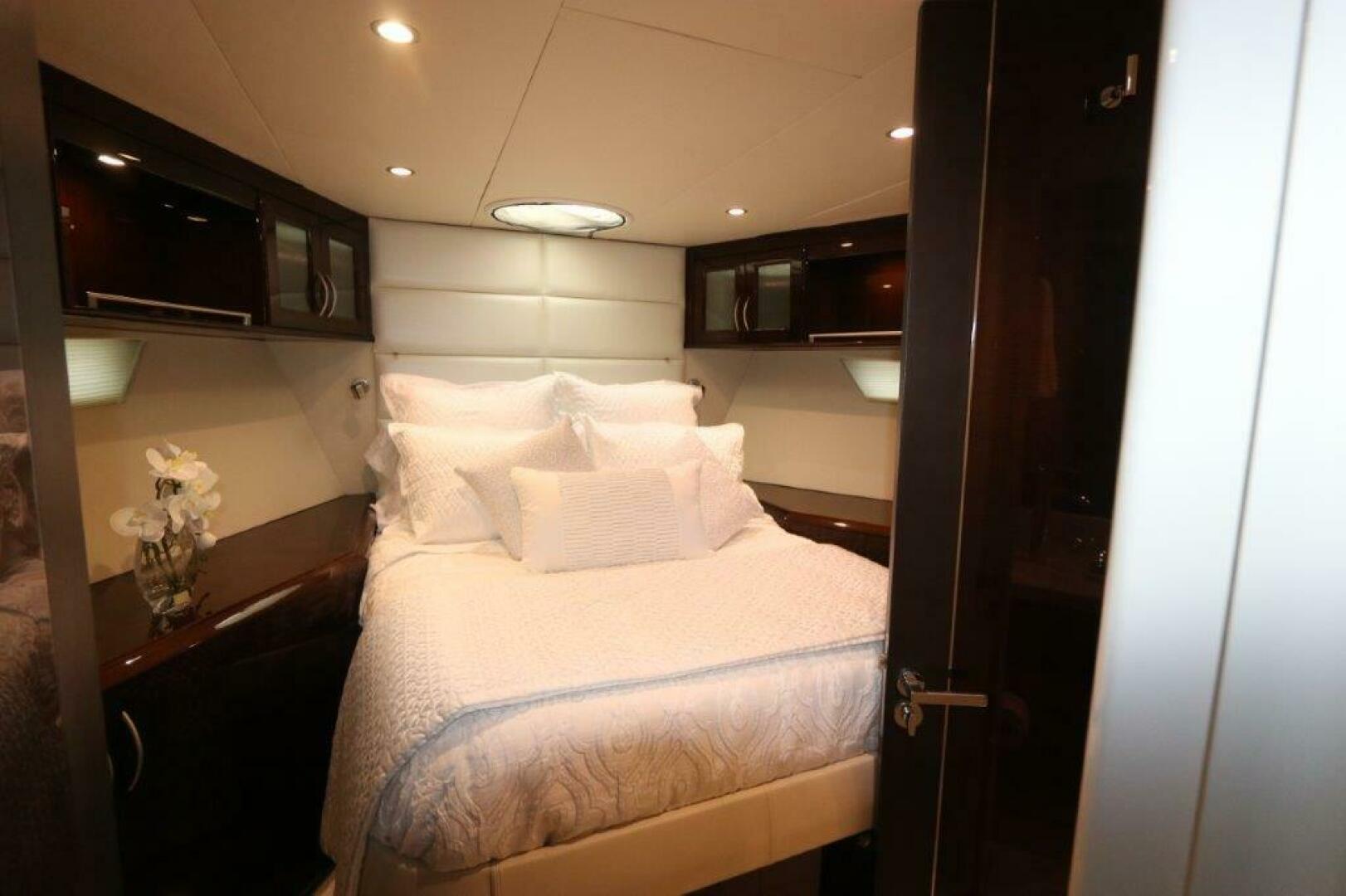 2009 Lazzara Yachts LSX 75 - Image 24