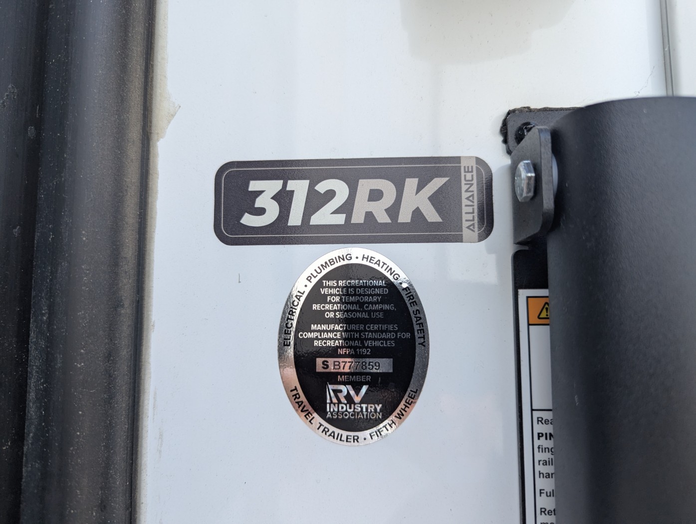 2027 Alliance RV Paradigm 312RK - Image 6
