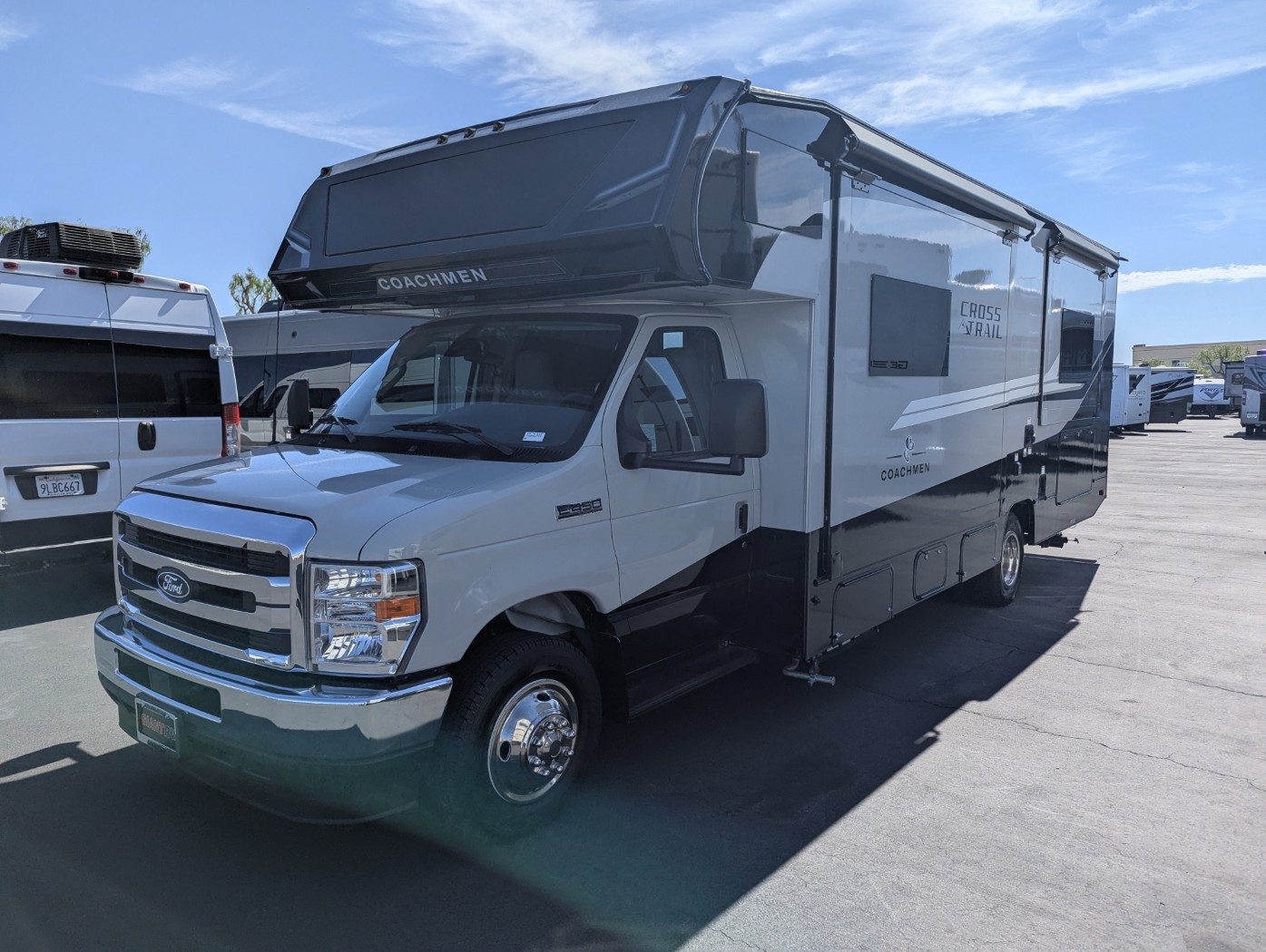 2027 Coachmen Cross Trail 26XG - Image 3