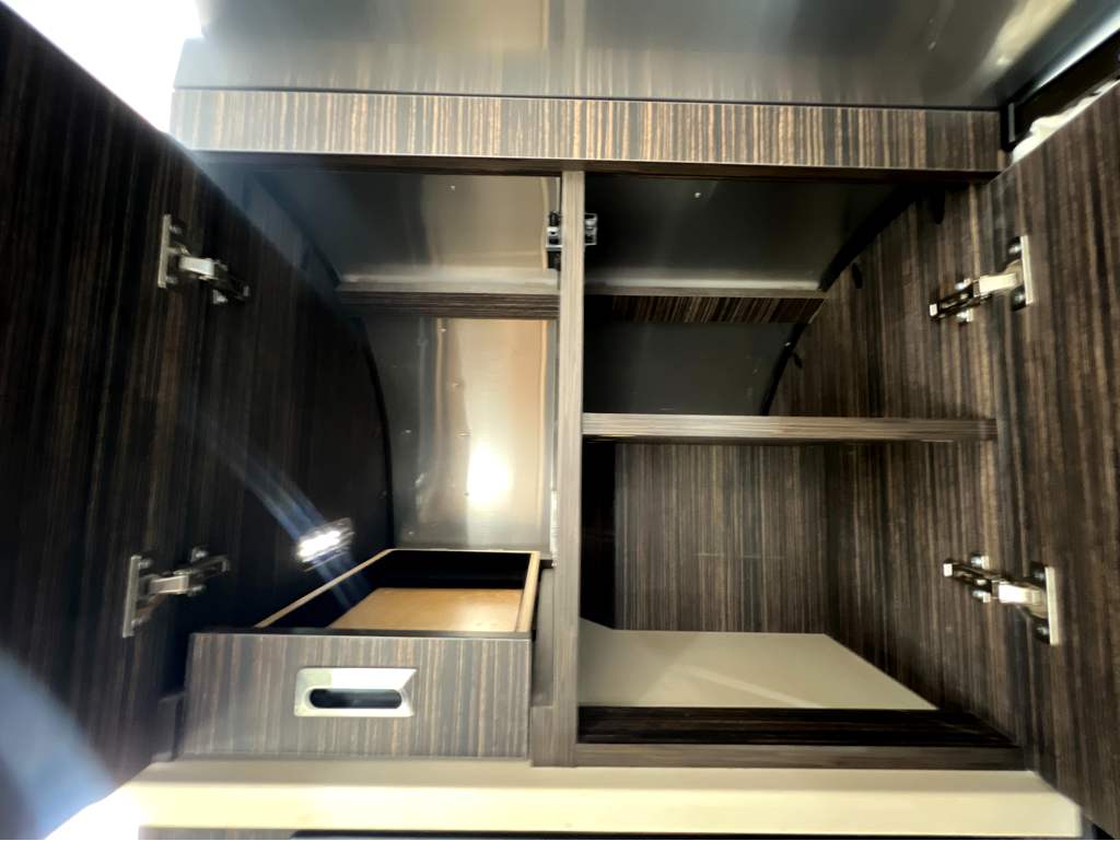 2017 AIRSTREAM INTERNATIONAL 19CB - Image 13