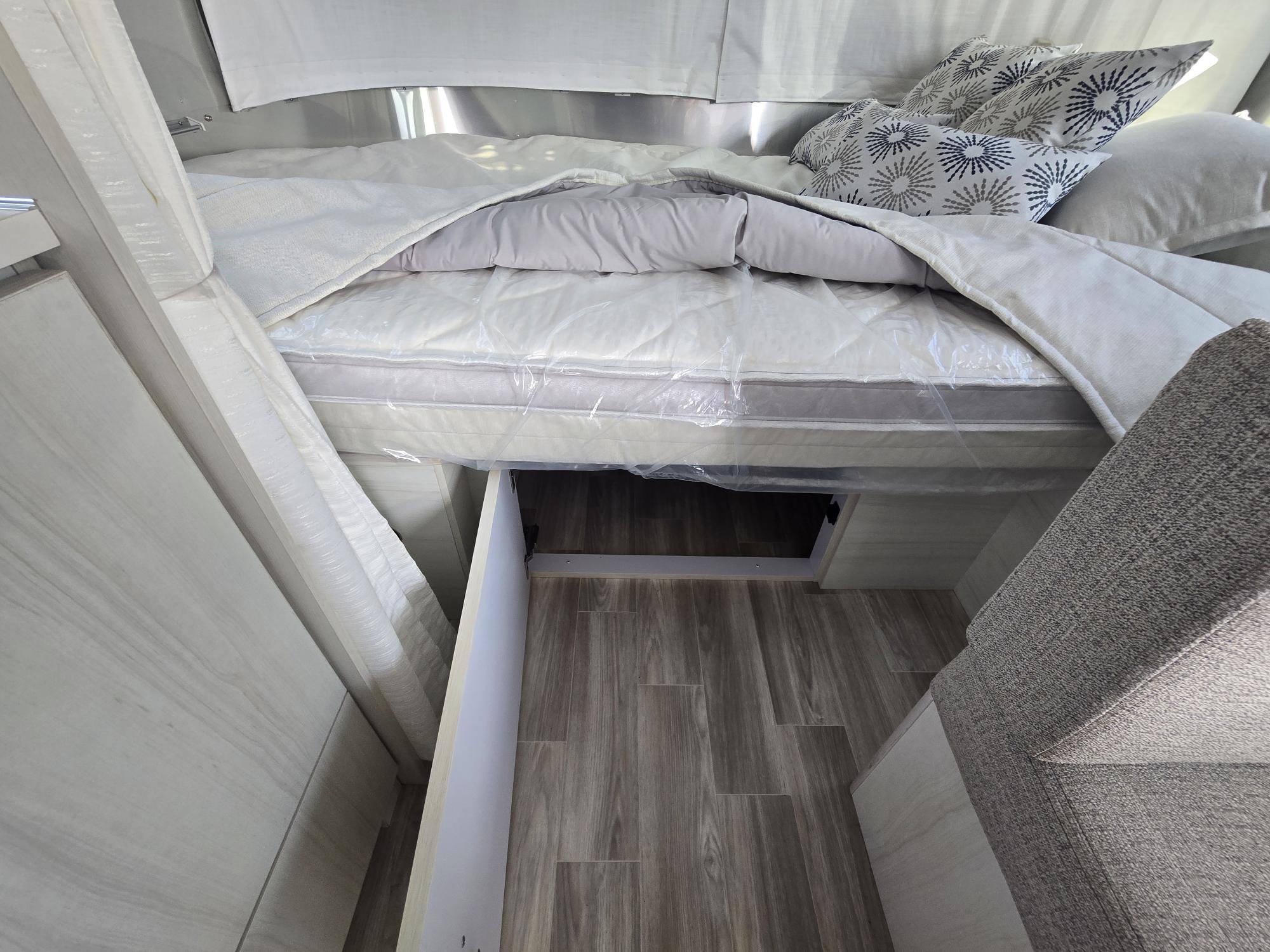 2026 AIRSTREAM BAMBI 22FB - Image 24