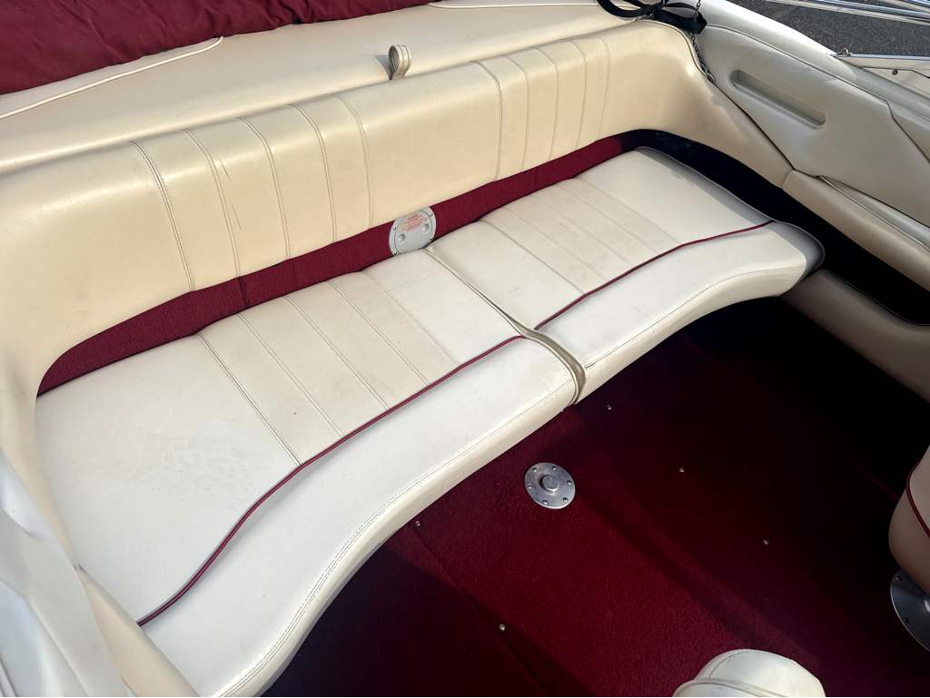 1996 Sea Ray 210 Signature - Image 10