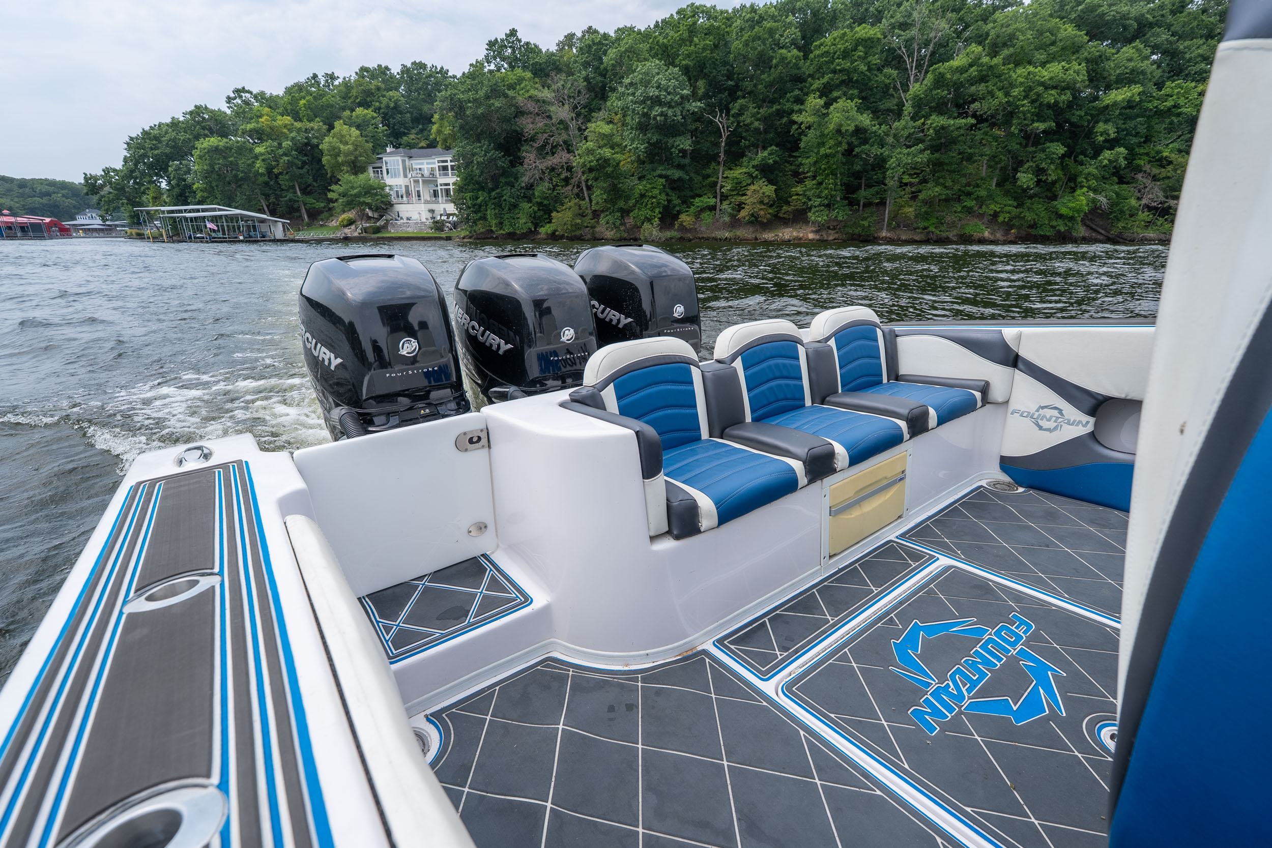 2018 Fountain 38 CC - Image 12