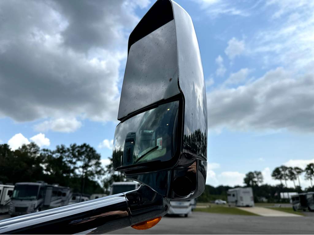 2018 TIFFIN ALLEGRO BREEZE 33 BR - Image 31