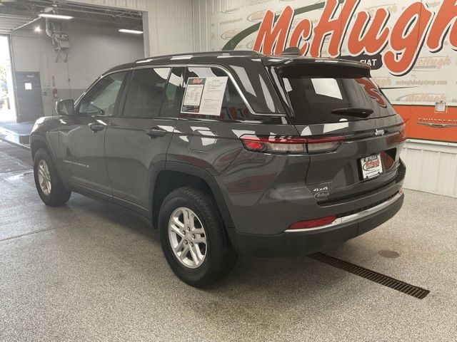 2023 Jeep Grand-Cherokee-L Laredo Altitude 4x4 - Image 5