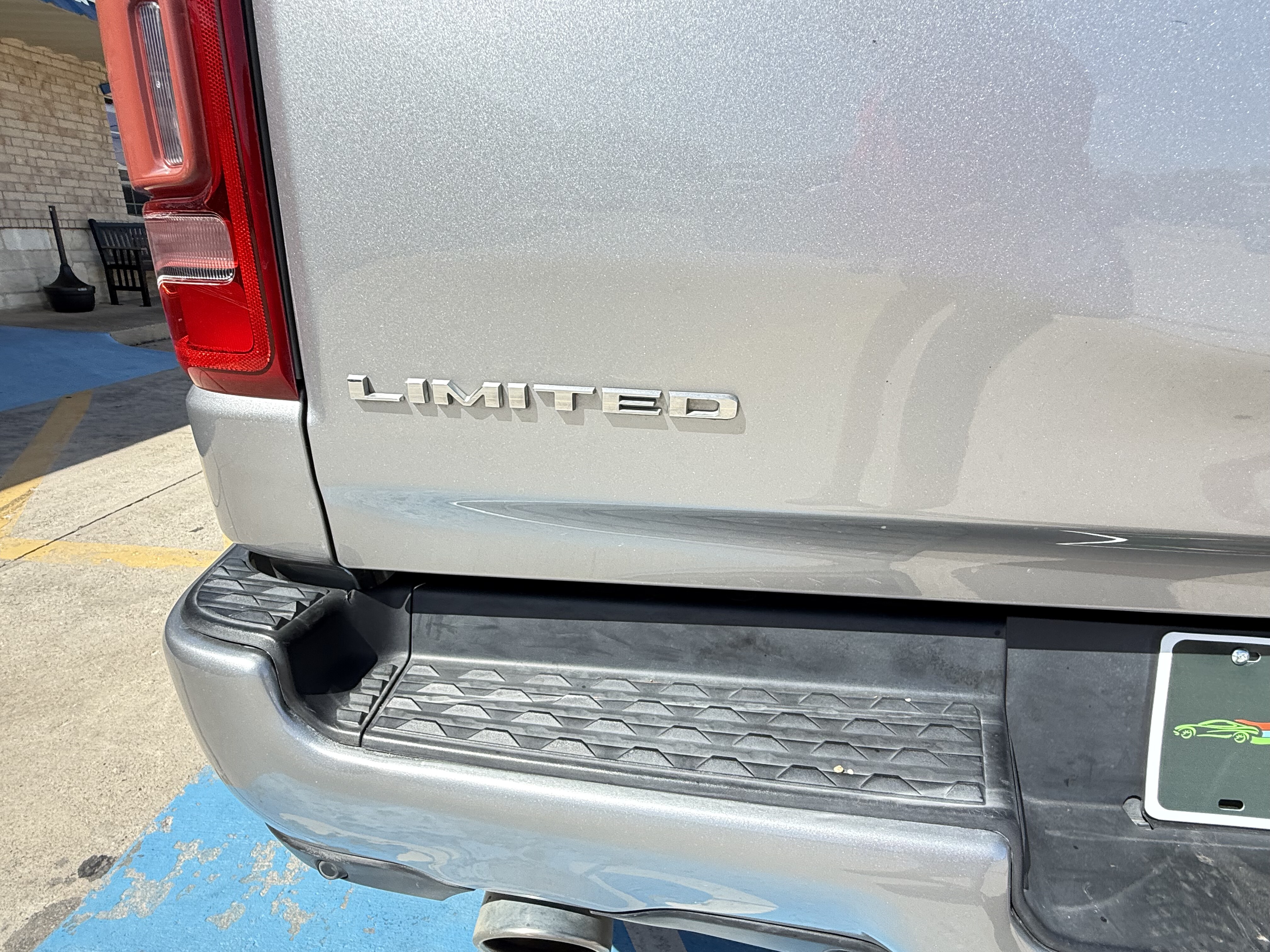 2019 Ram 1500 Pickup Crew Cab Bighorn/Lone Star 4WD - Image 7