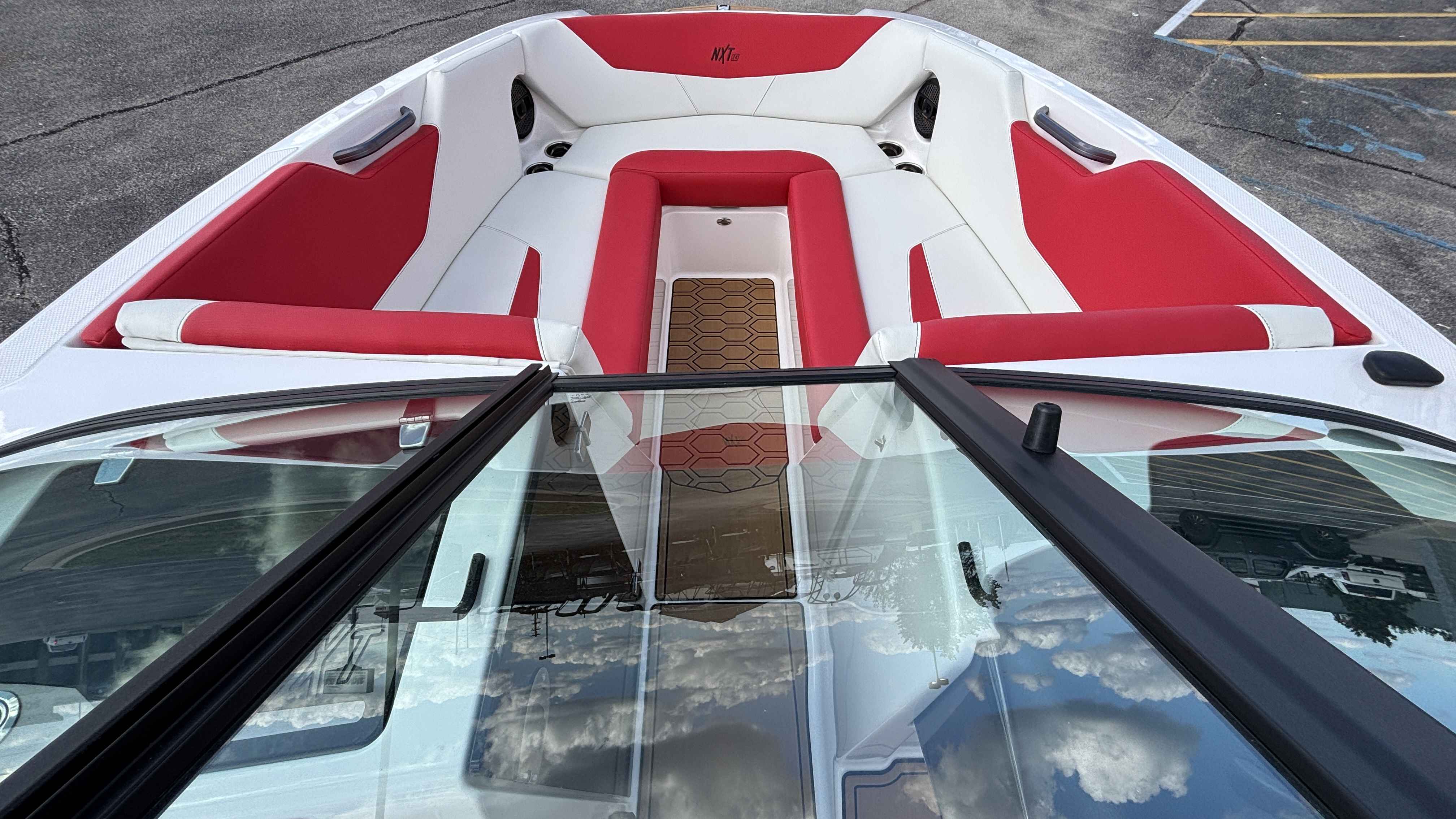 2023 MasterCraft NXT24 - Image 18