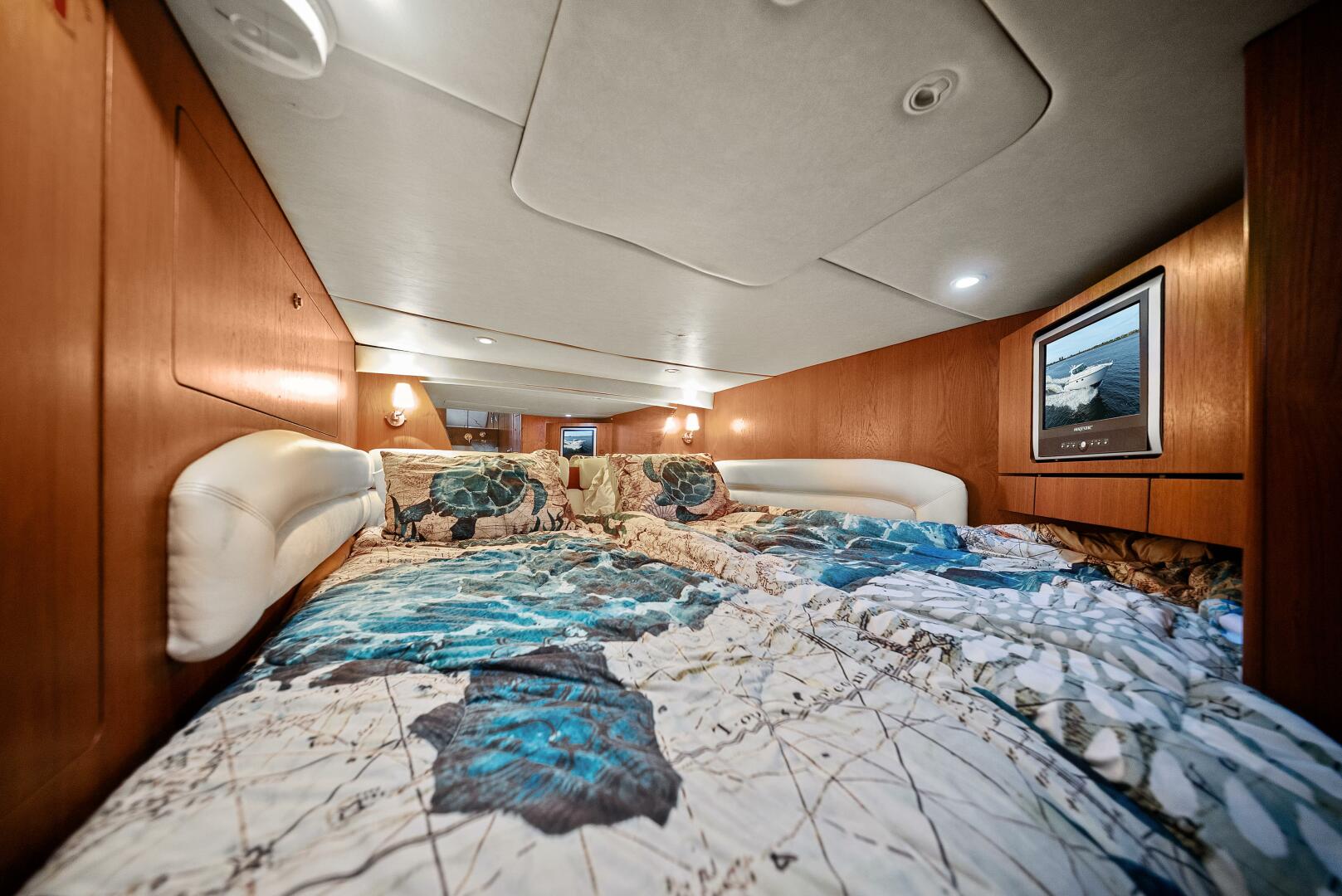 2007 Tiara Yachts 4300 Sovran - Image 27