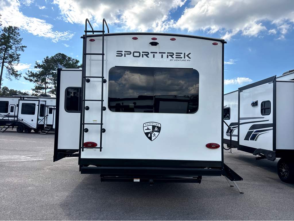 2026 VENTURE RV SPORTTREK 302VRD - Image 5
