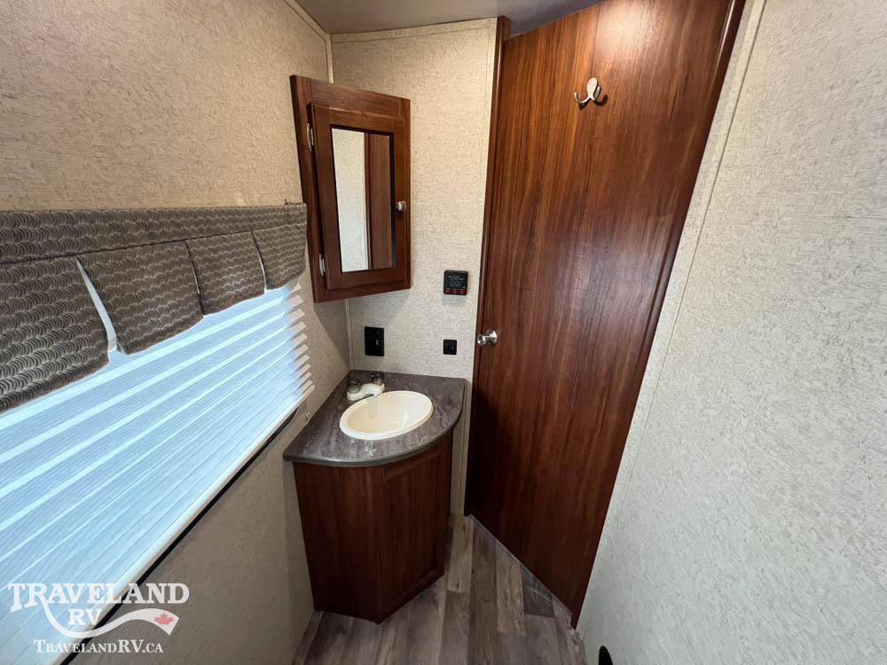 2018 Heartland Wilderness WD 2475BH - Image 33