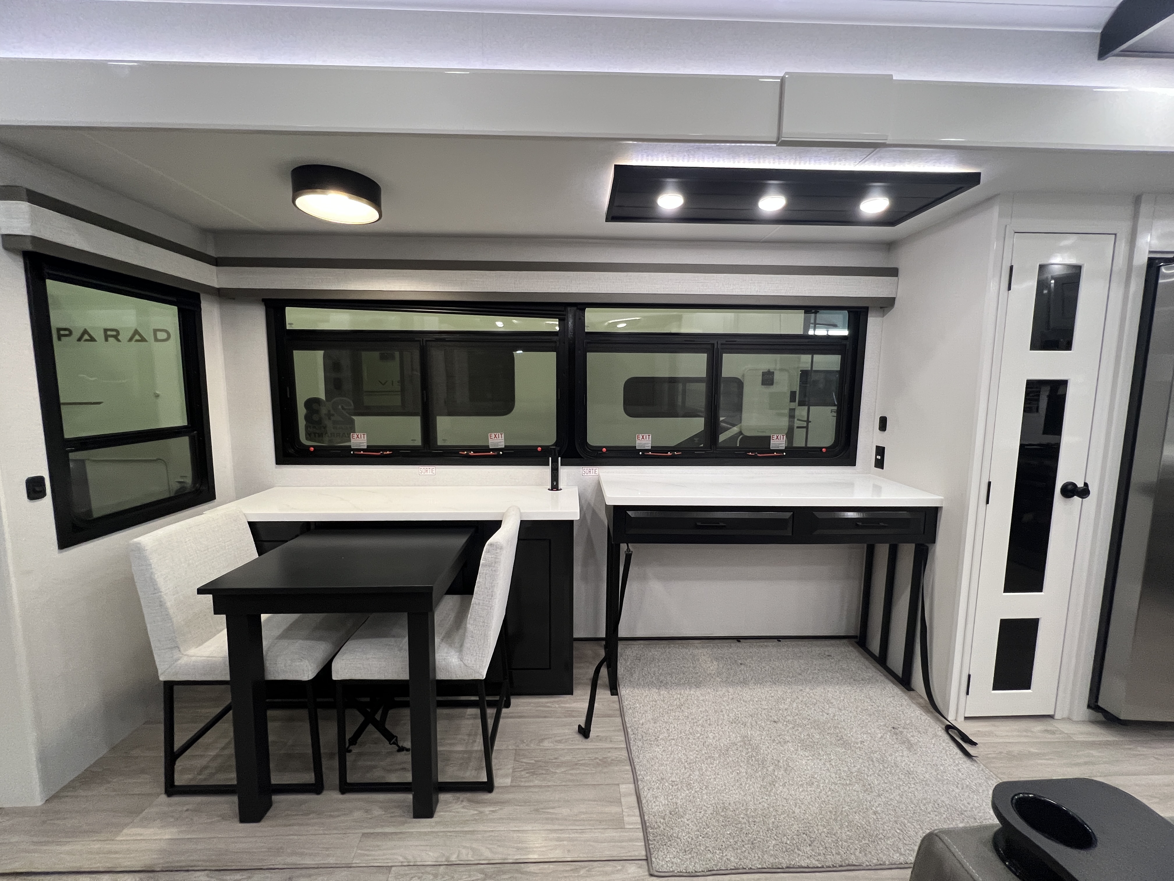2027 Jayco Pinnacle 38FBRK - Image 9