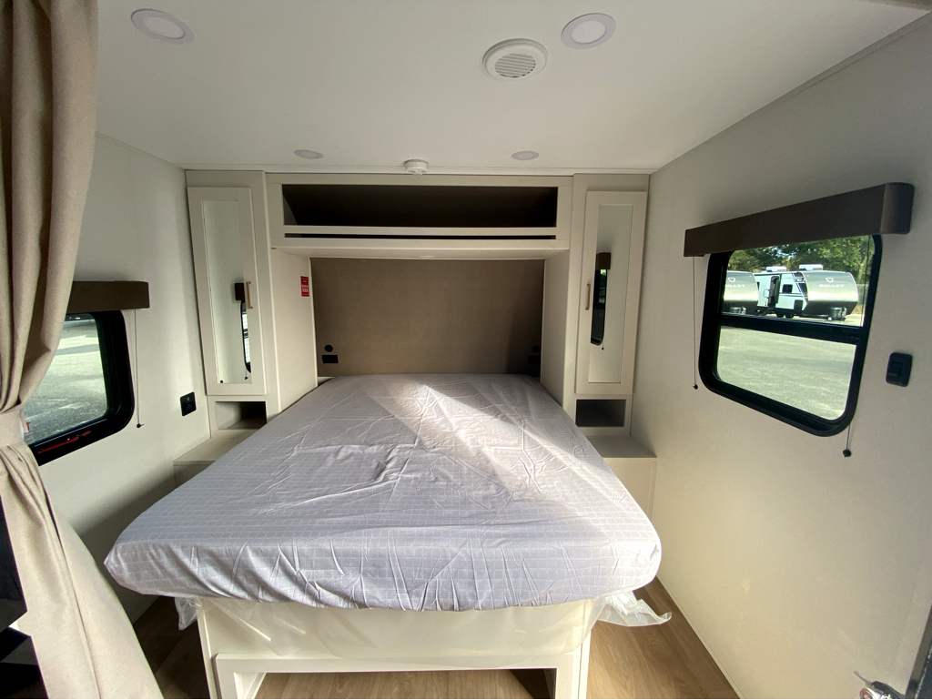 2026 GRAND DESIGN TRANSCEND 19BHX - Image 16