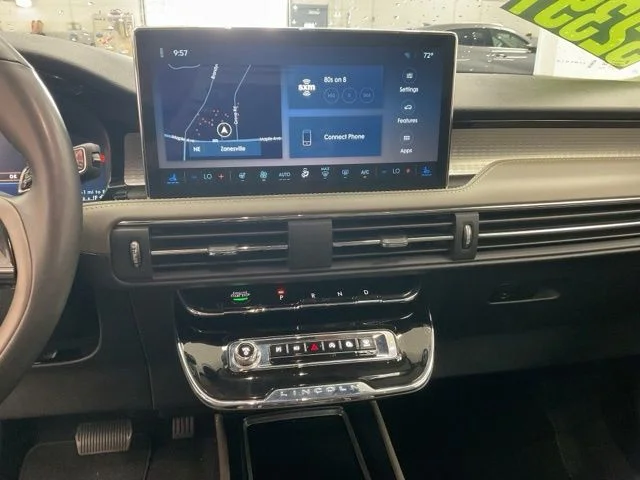2023 Lincoln Corsair Utility 4D AWD - Image 16