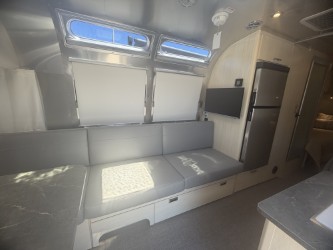 2026 AIRSTREAM FLYING CLOUD 25FBT - Image 11