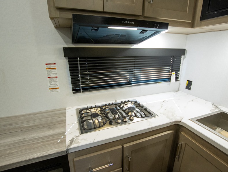 2026 Keystone RV Carbon 321LT - Image 12