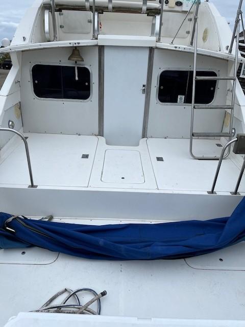 1982 BERTRAM 28 Flybridge Standard - Image 3