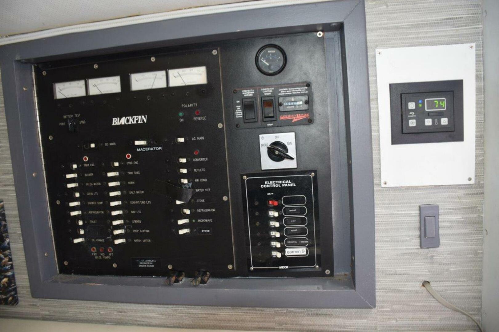 1995 Blackfin Combi 33 - Image 34