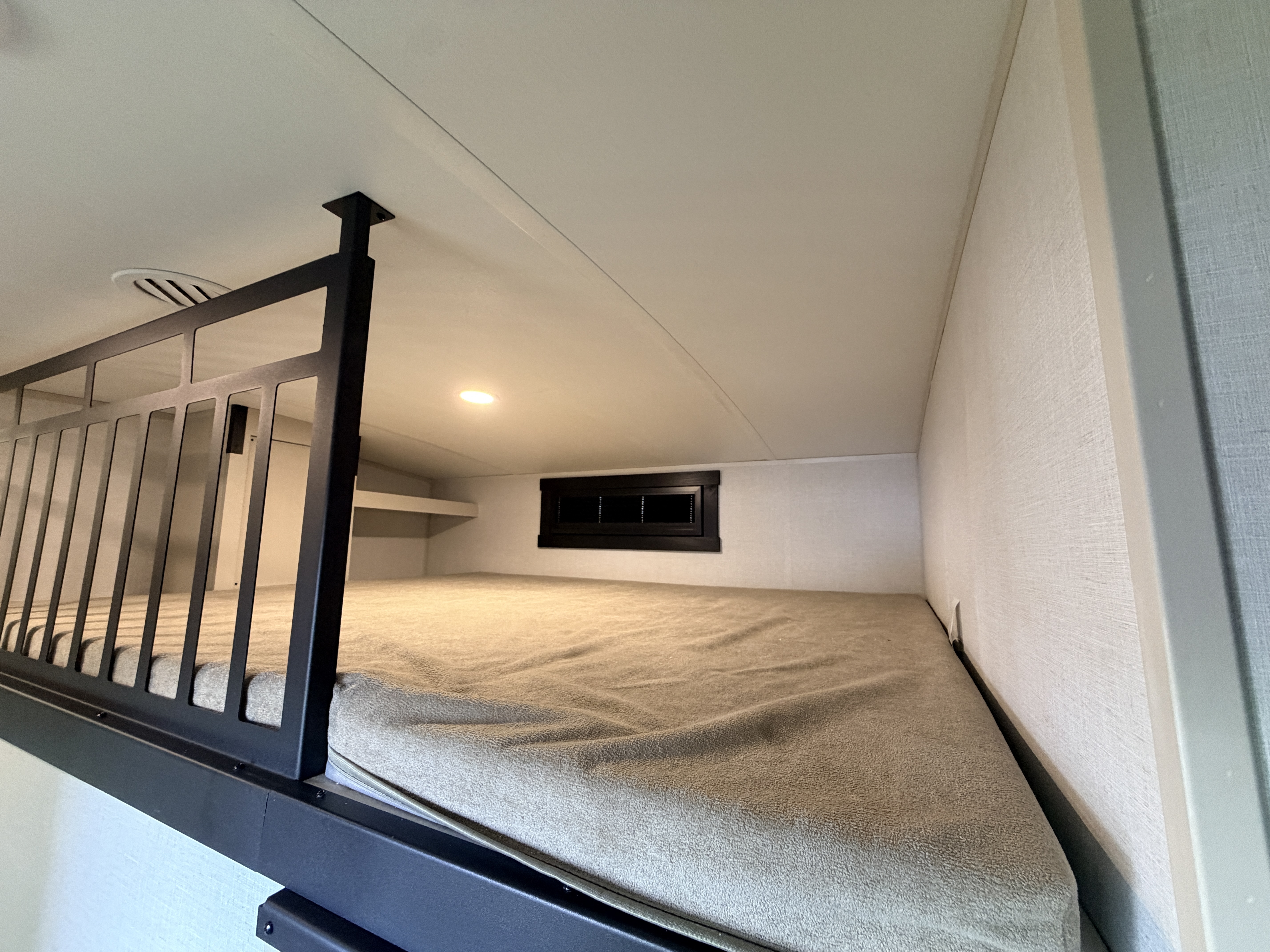 2027 Forest River SALEM HEMISPHERE 373MBRL - Image 28