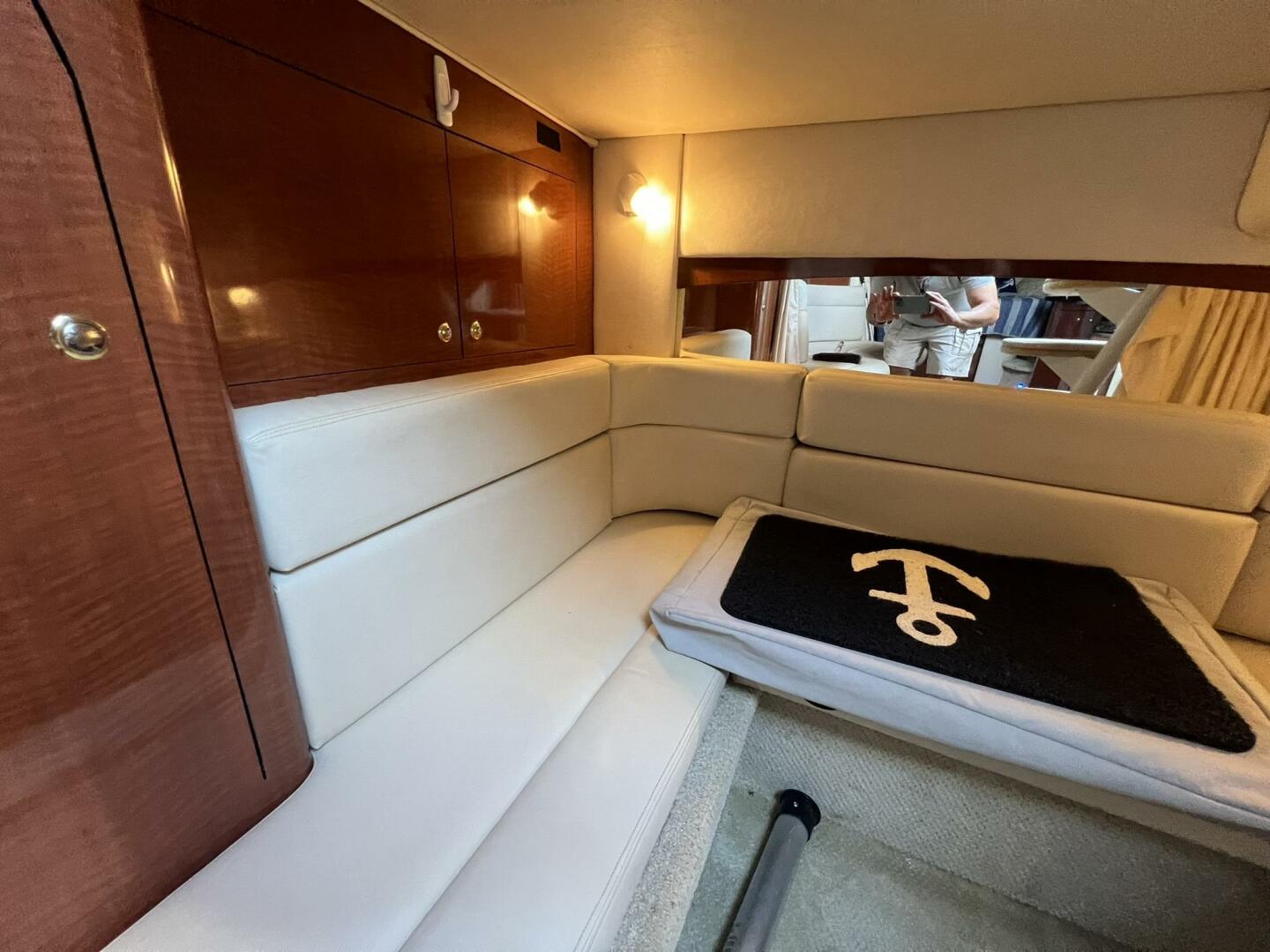 2003 Sea Ray 320 Sundancer - Image 38