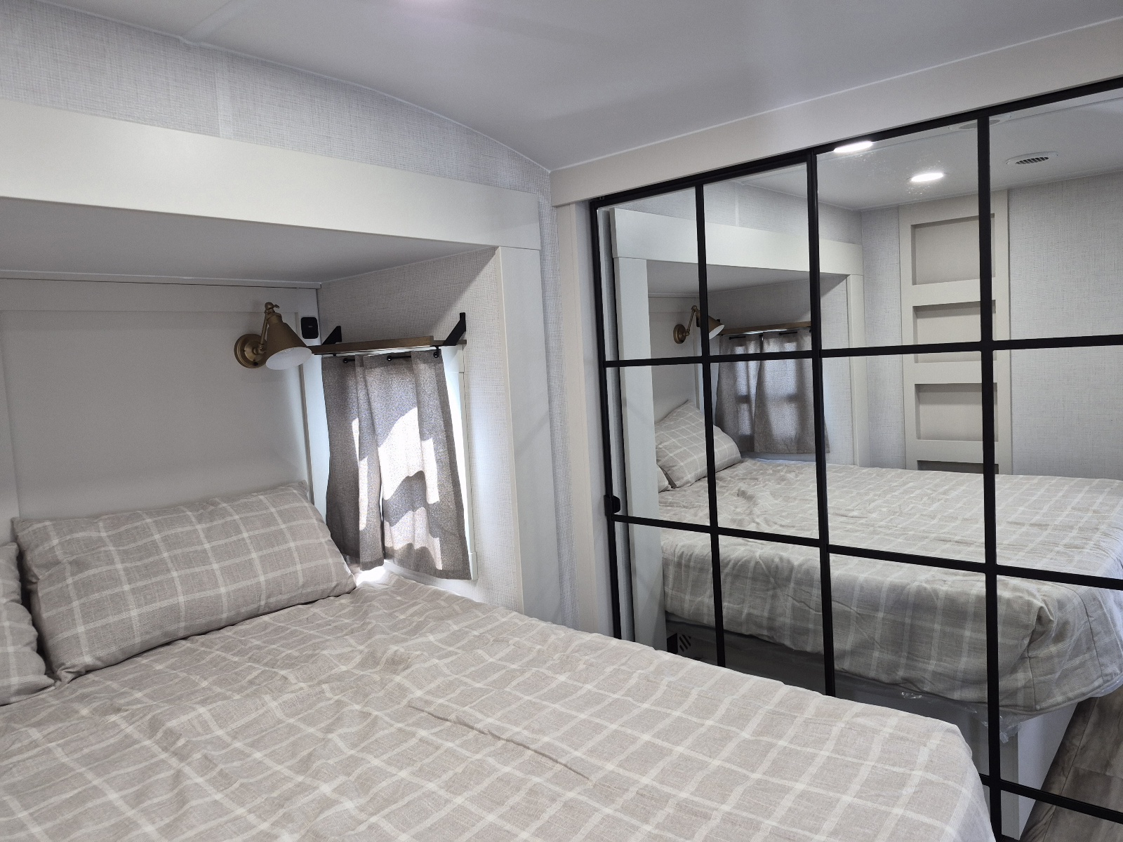 2027 Brinkley RV Model Z 3100 - Image 14