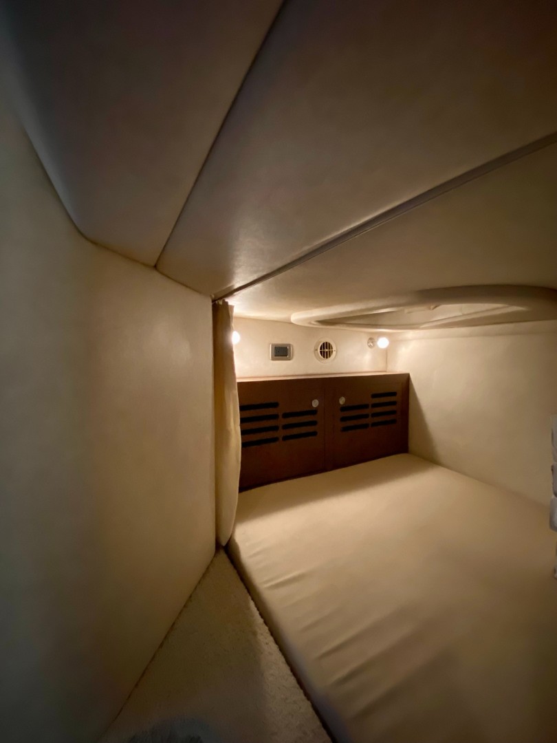 2013 Sea Ray 310 Sundancer - Image 24