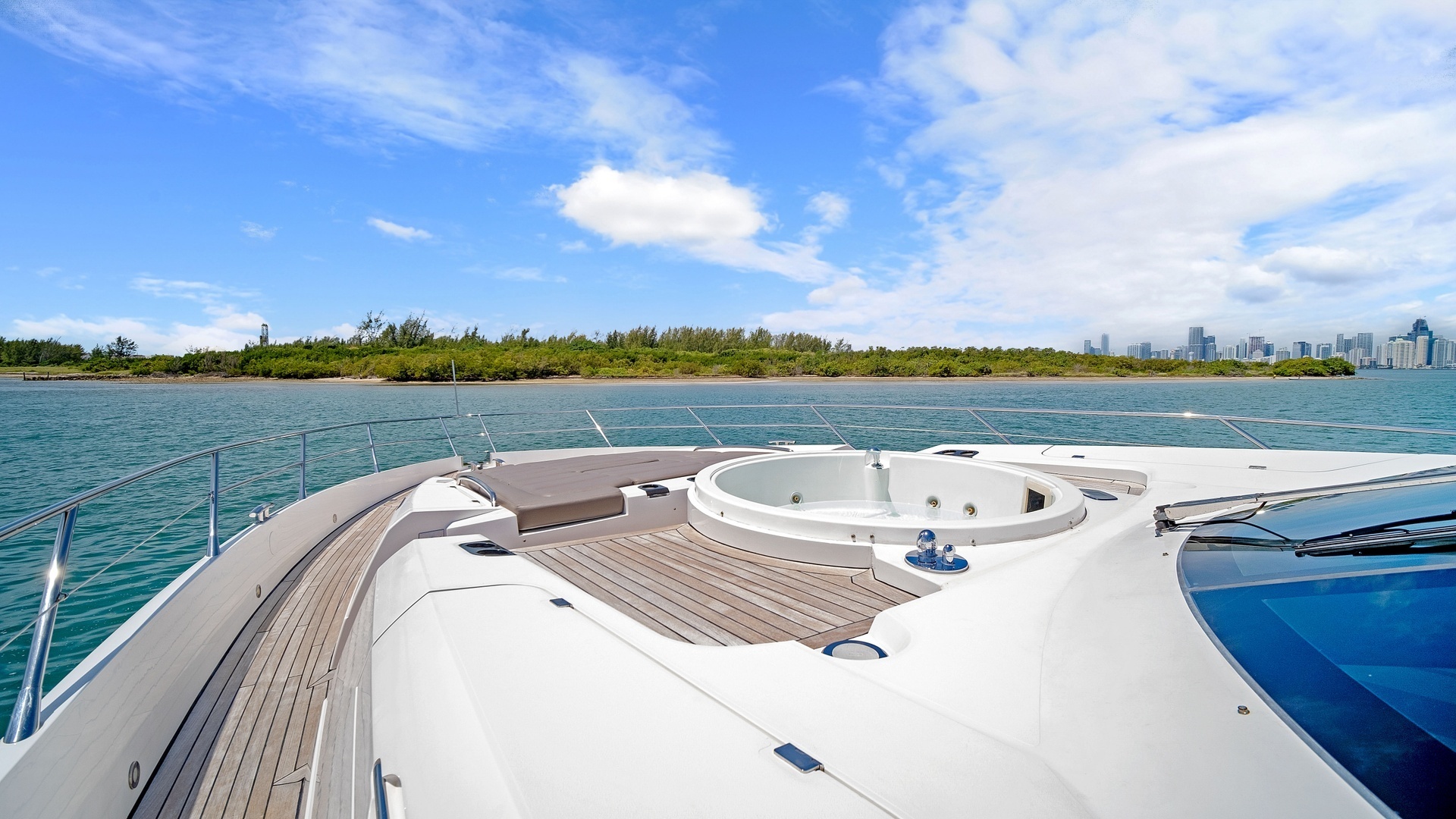 2013 Sunseeker 80 Predator - Image 12