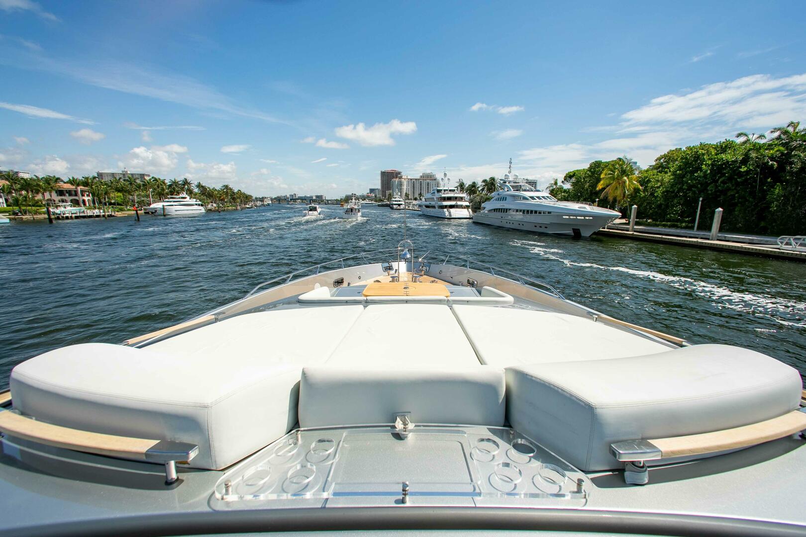2014 Riva Mythos - Image 30