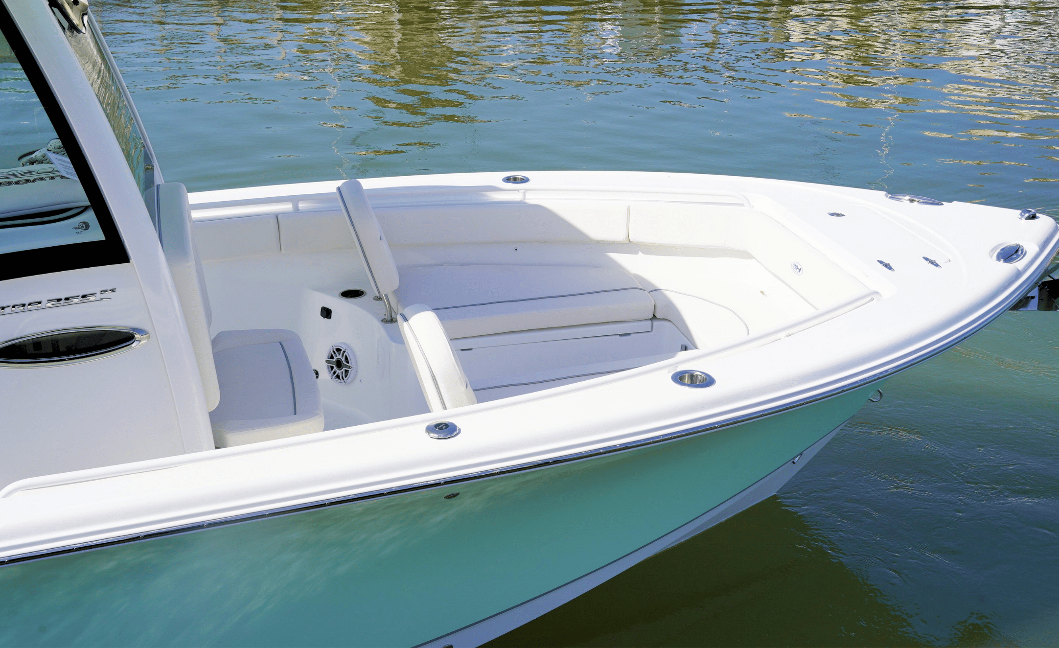 2027 SEA HUNT ULTRA 255SE - Image 10