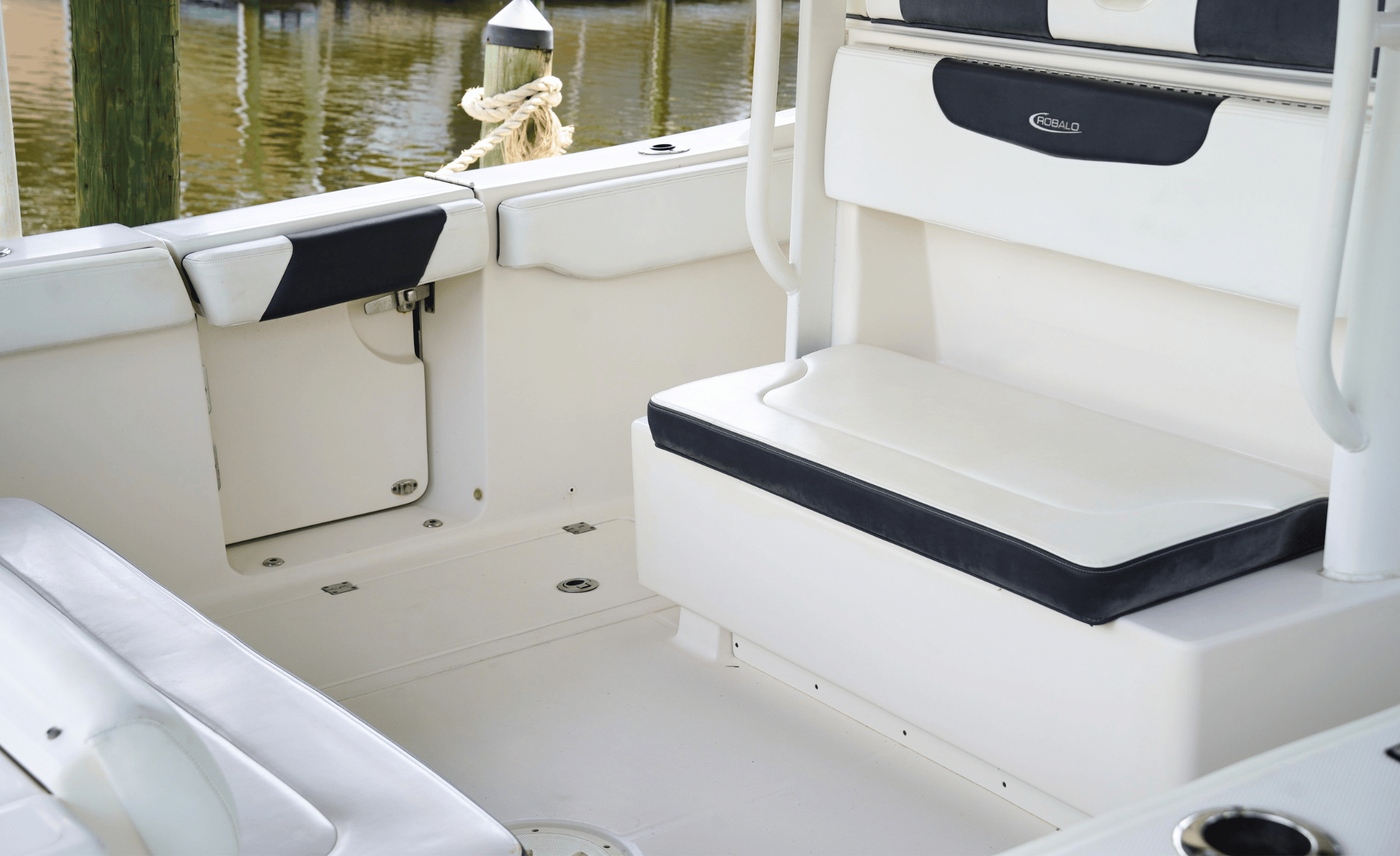 2020 ROBALO 302 - Image 31