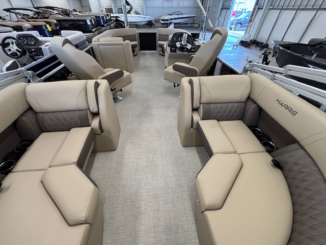 2026 HARRIS CRUISER 230 CWDH - Image 16
