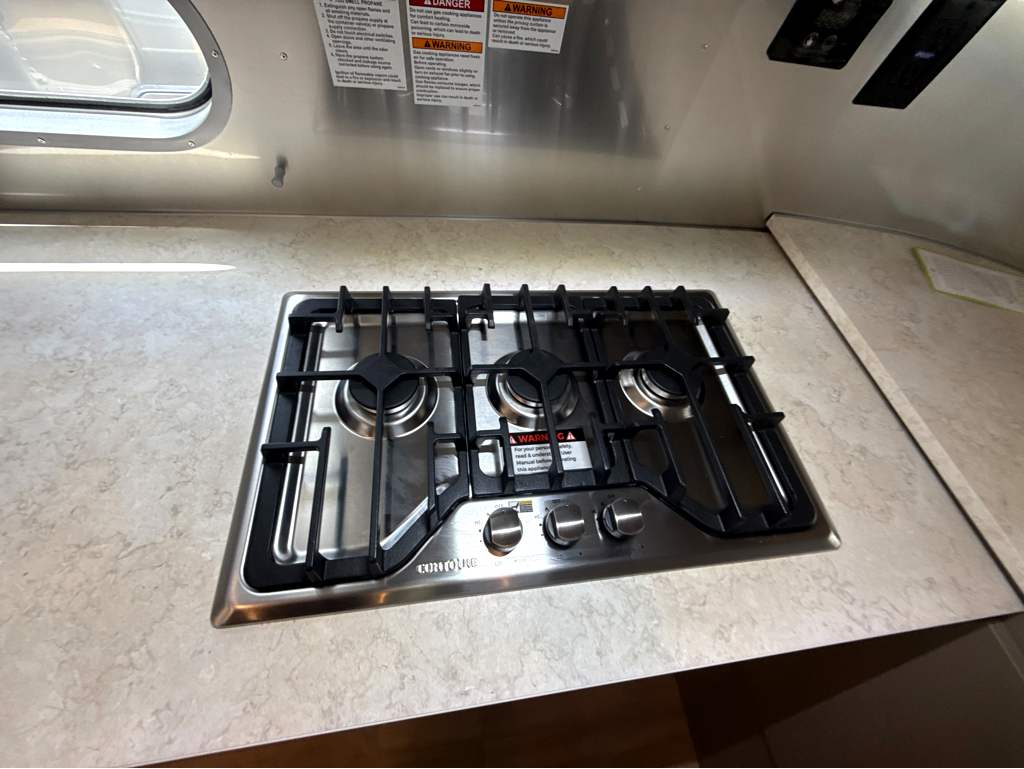 2026 AIRSTREAM CARAVEL 20FB - Image 24
