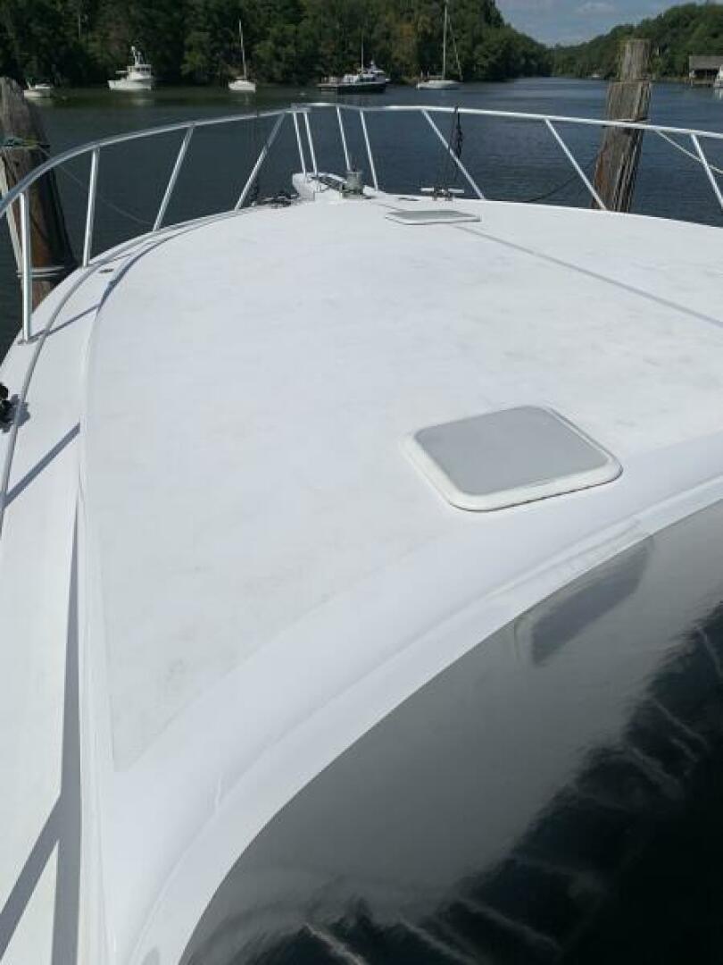 2000 Viking 50 Convertible Sportfish - Image 10