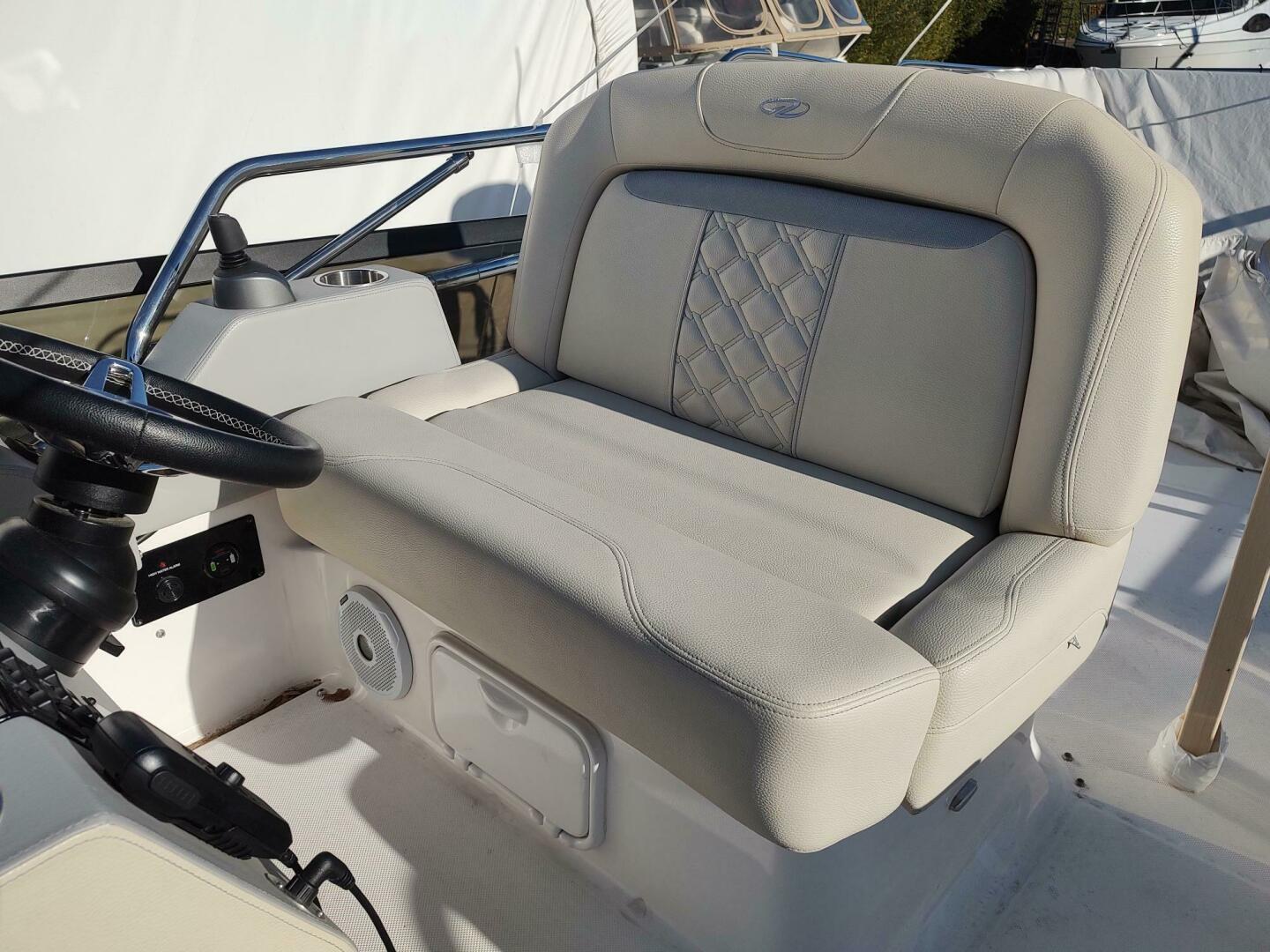 2021 Regal 42 FLY - Image 23