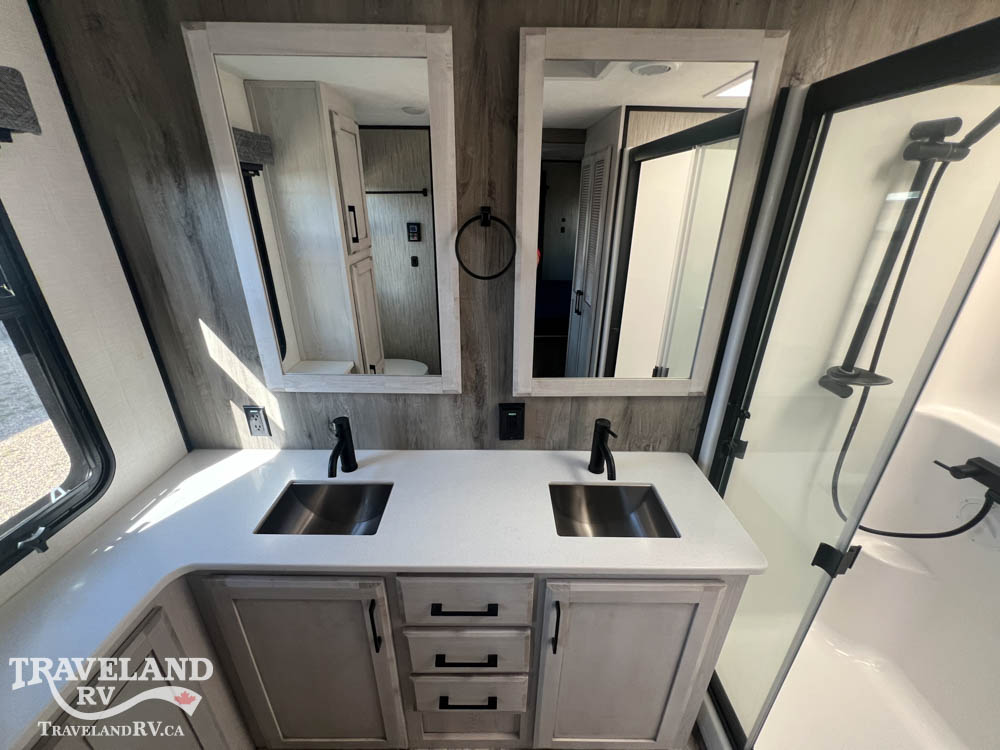 2023 KZ RV Durango Gold G386FLF - Image 37