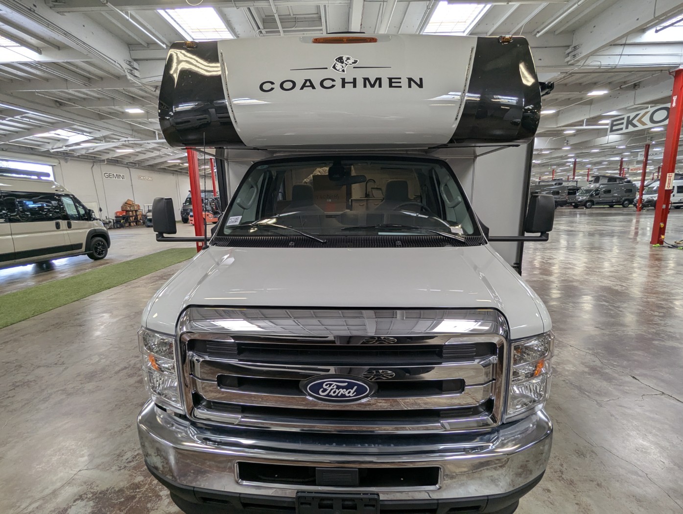 2027 Coachmen Cross Trail 26XG - Image 2