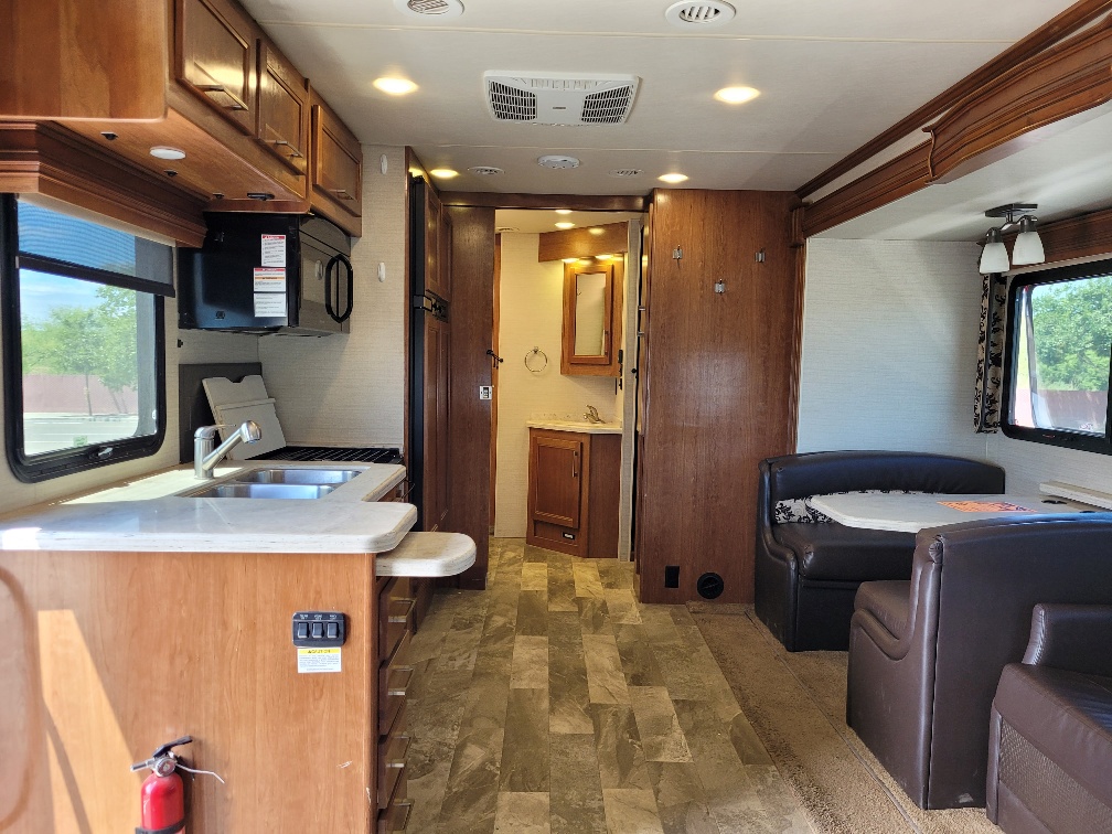 2018 Jayco Seneca 37HJ - Image 8